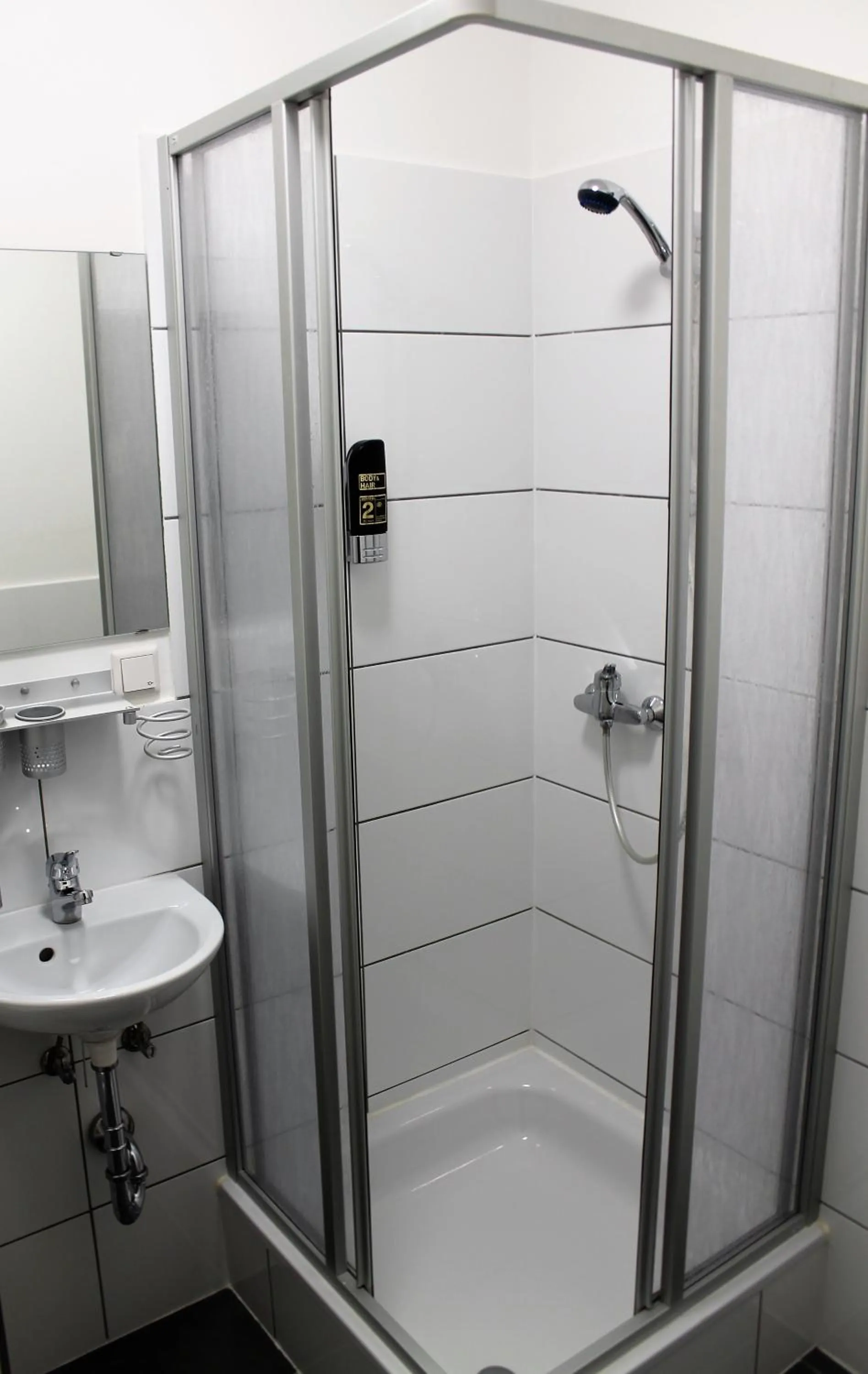 Bathroom in Pionier Hotel Hamburg Wandsbek