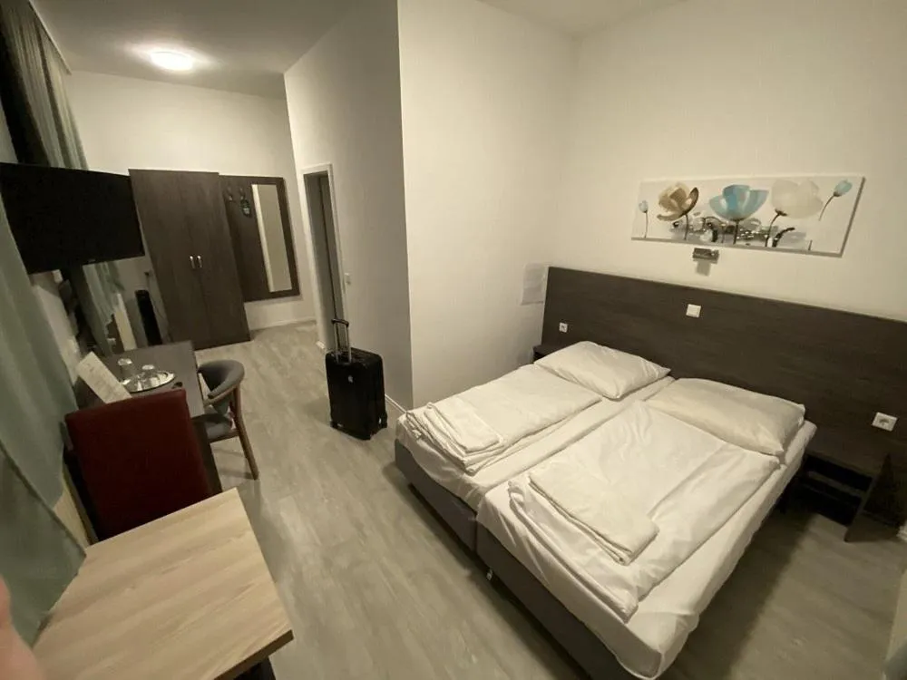 Bed in Pionier Hotel Hamburg Wandsbek