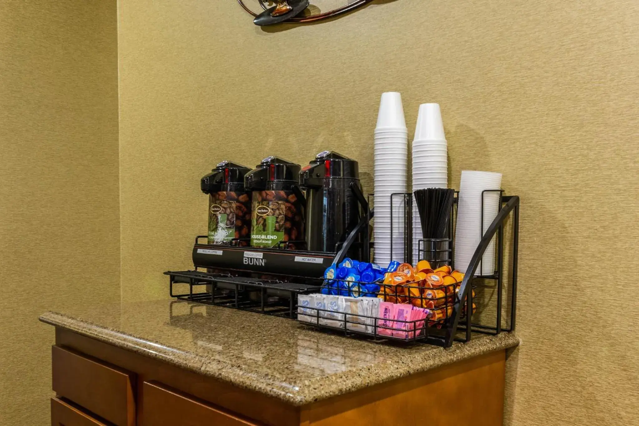 Coffee/tea facilities in Red Roof Inn Georgetown, IN - Louisville West Coffee/tea facilities in Red Roof Inn Georgetown, IN - Louisville West