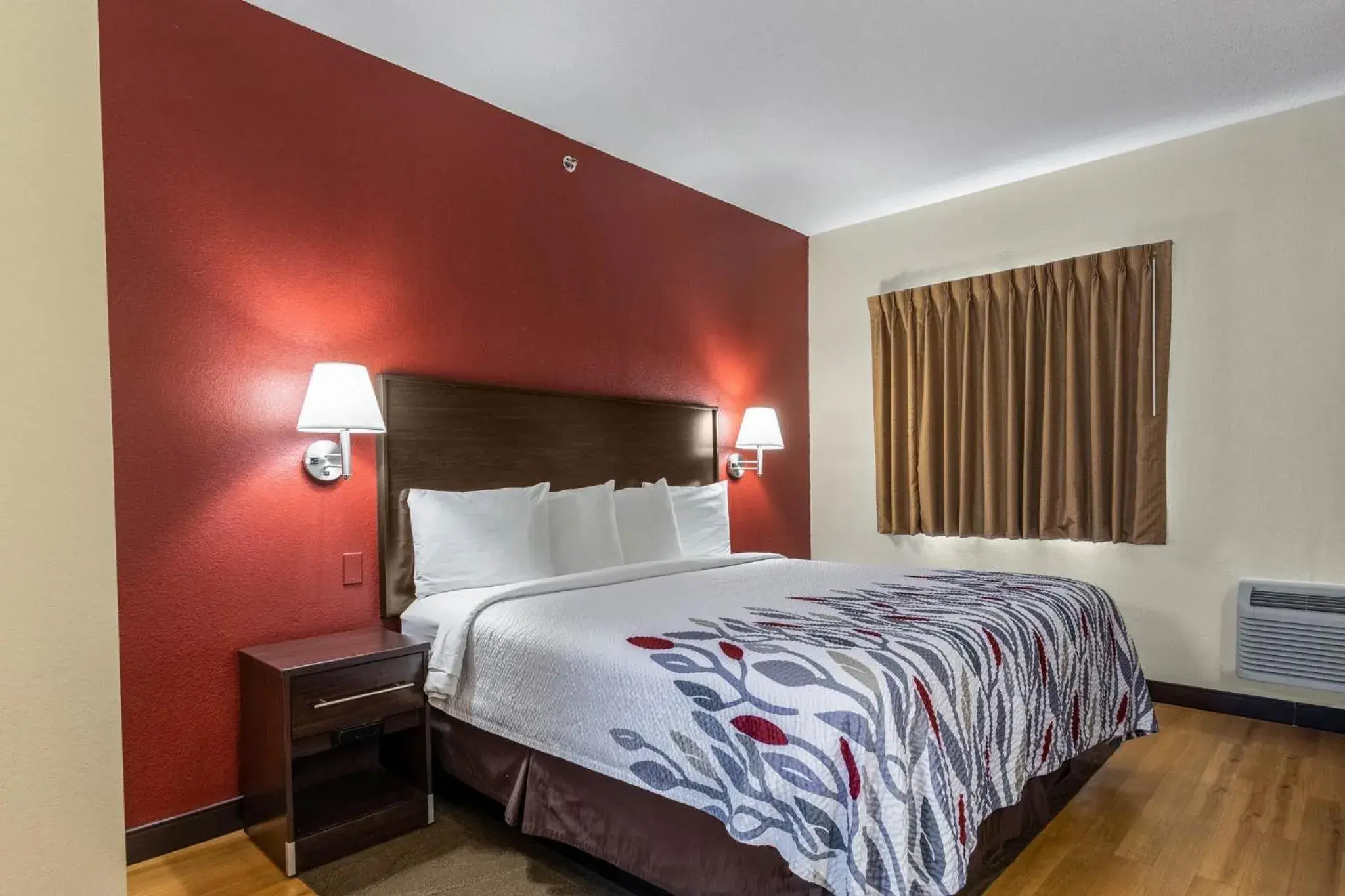 Photo of the whole room, Bed in Red Roof Inn Georgetown, IN - Louisville West Photo of the whole room, Bed in Red Roof Inn Georgetown, IN - Louisville West