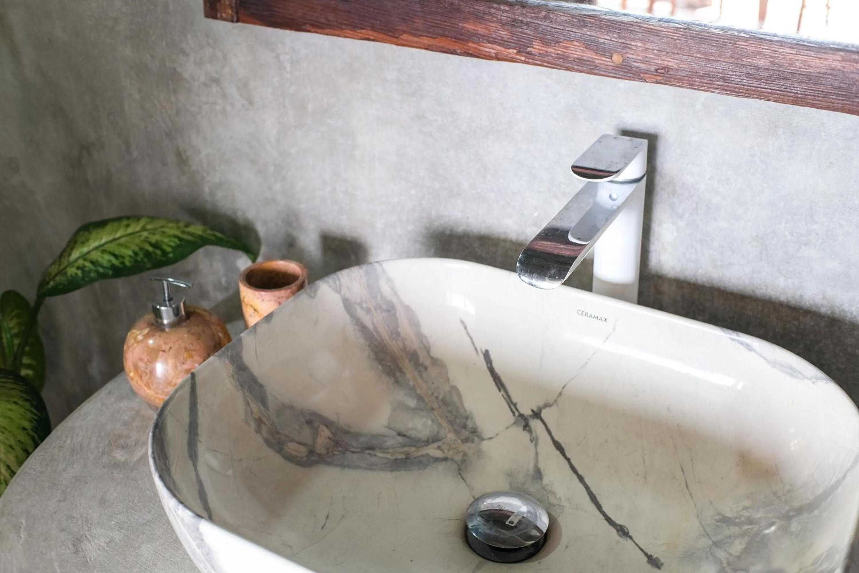 Bathroom in Le Cliff Bali