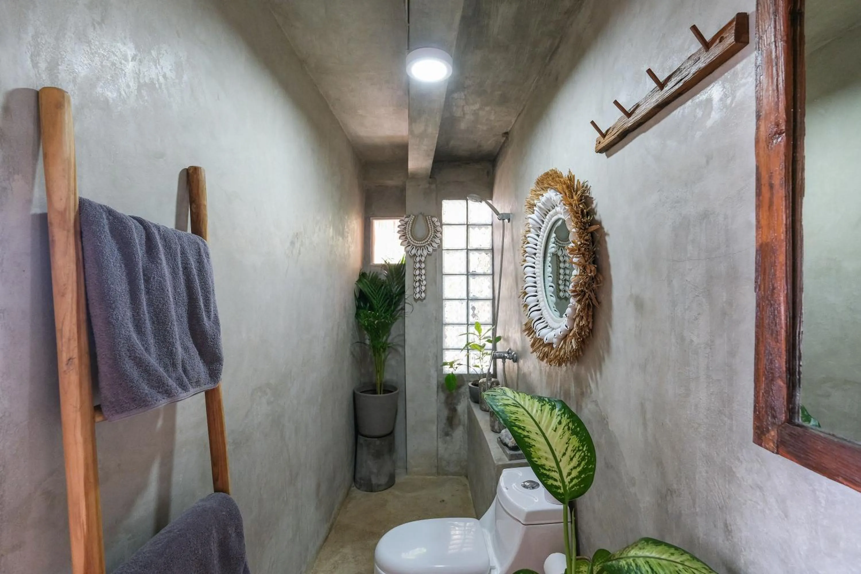 Toilet in Le Cliff Bali