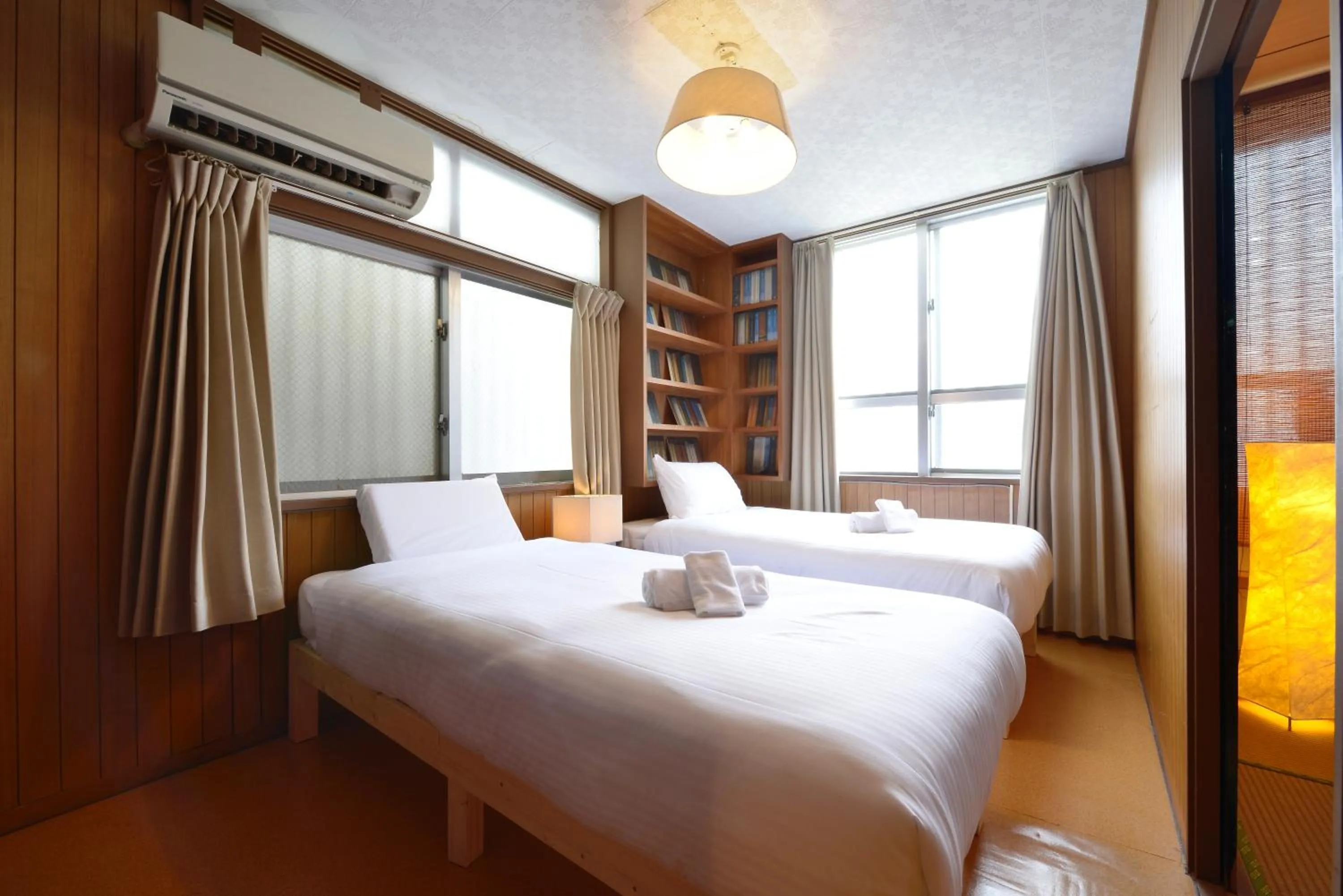 Bed in Mensore Houese