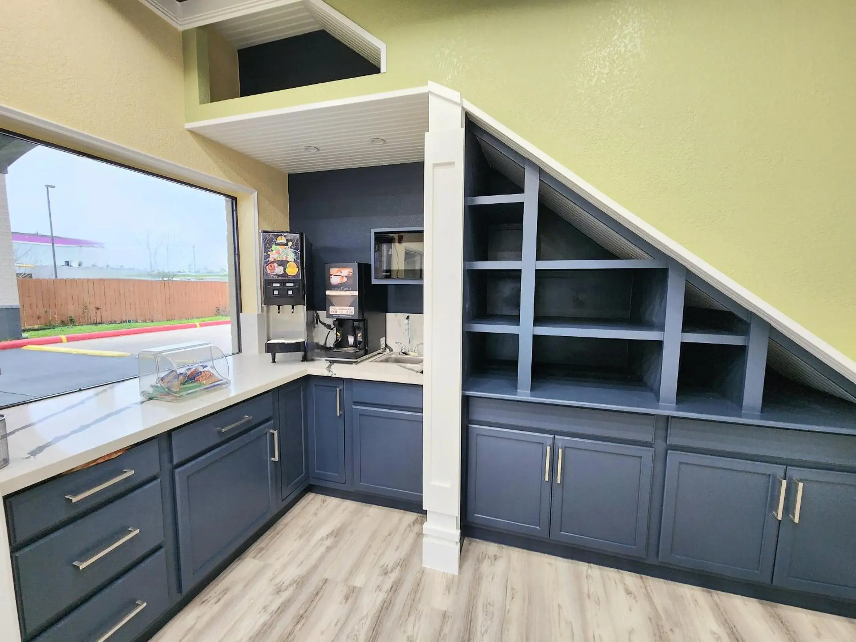 Breakfast in Days Inn by Wyndham Dickinson TX Breakfast in Days Inn by Wyndham Dickinson TX