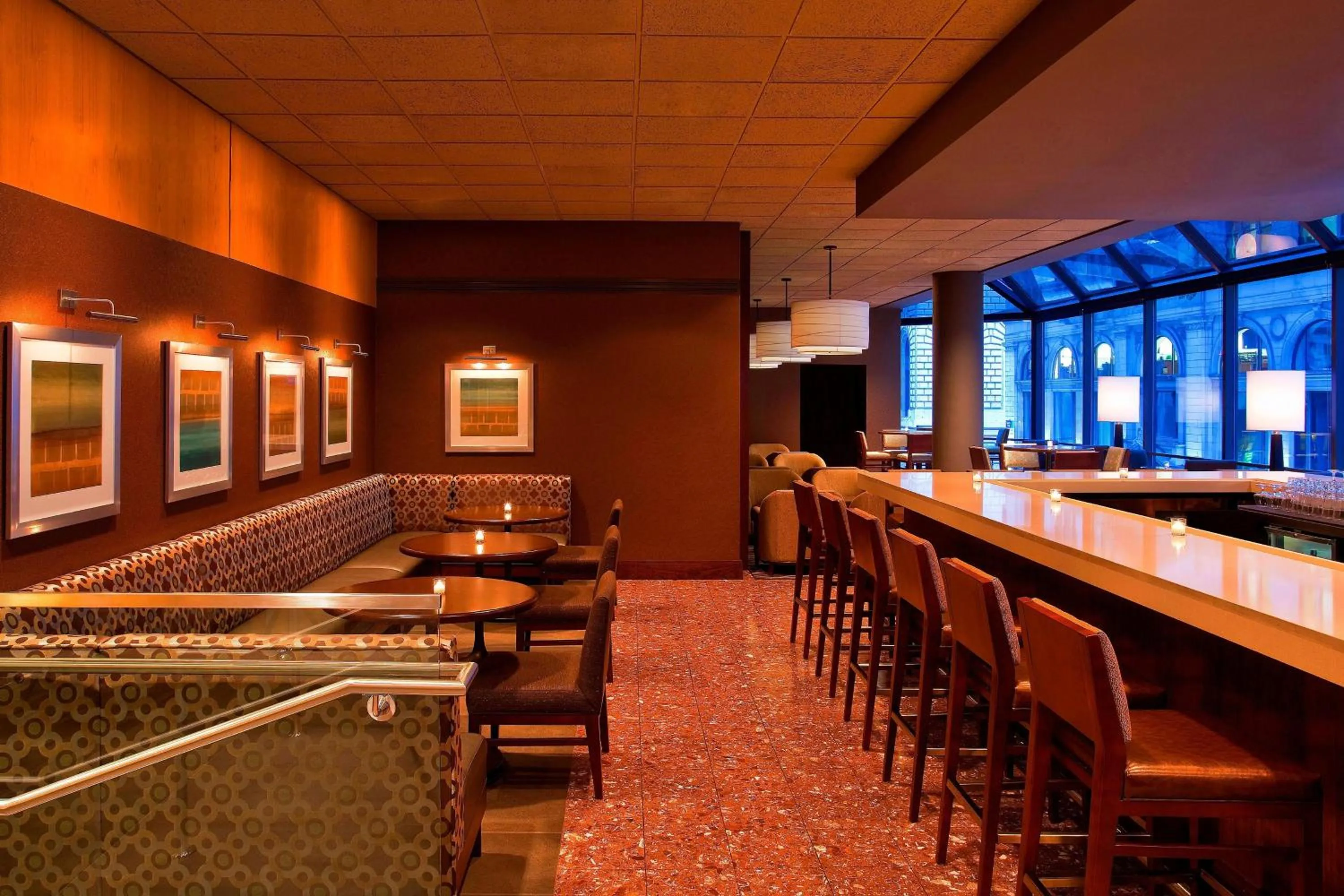 Lounge or bar in The Westin Cincinnati