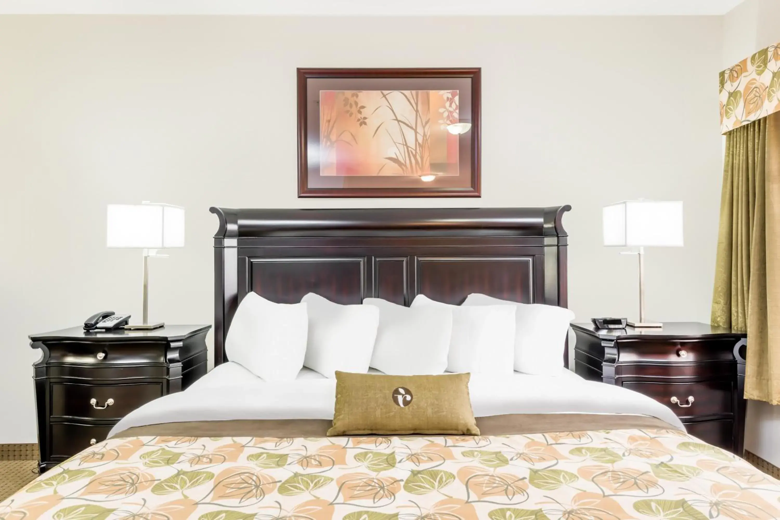 Bed in Ramada by Wyndham Olds Bed in Ramada by Wyndham Olds