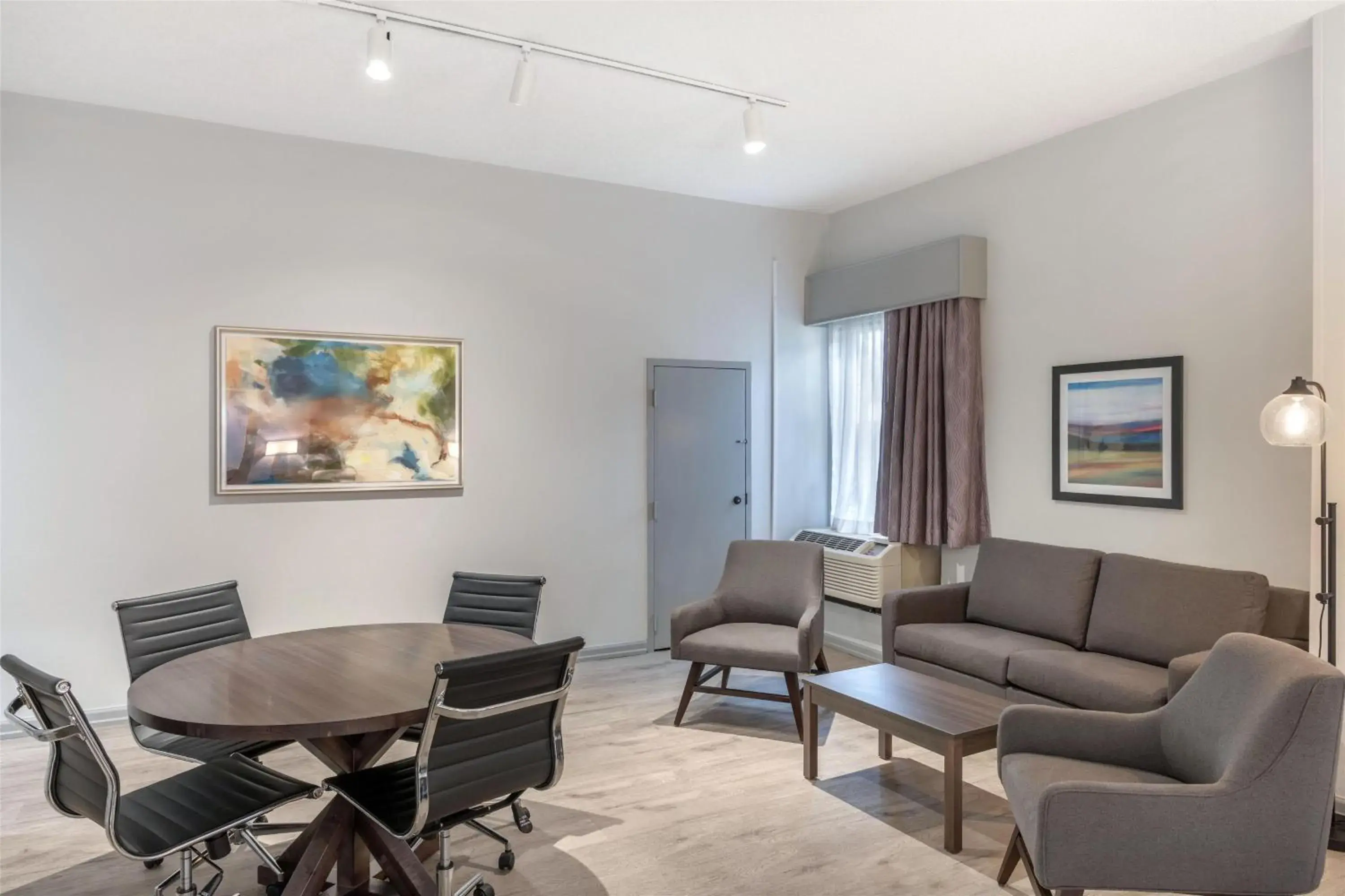 Bedroom in Best Western Hickory Bedroom in Best Western Hickory