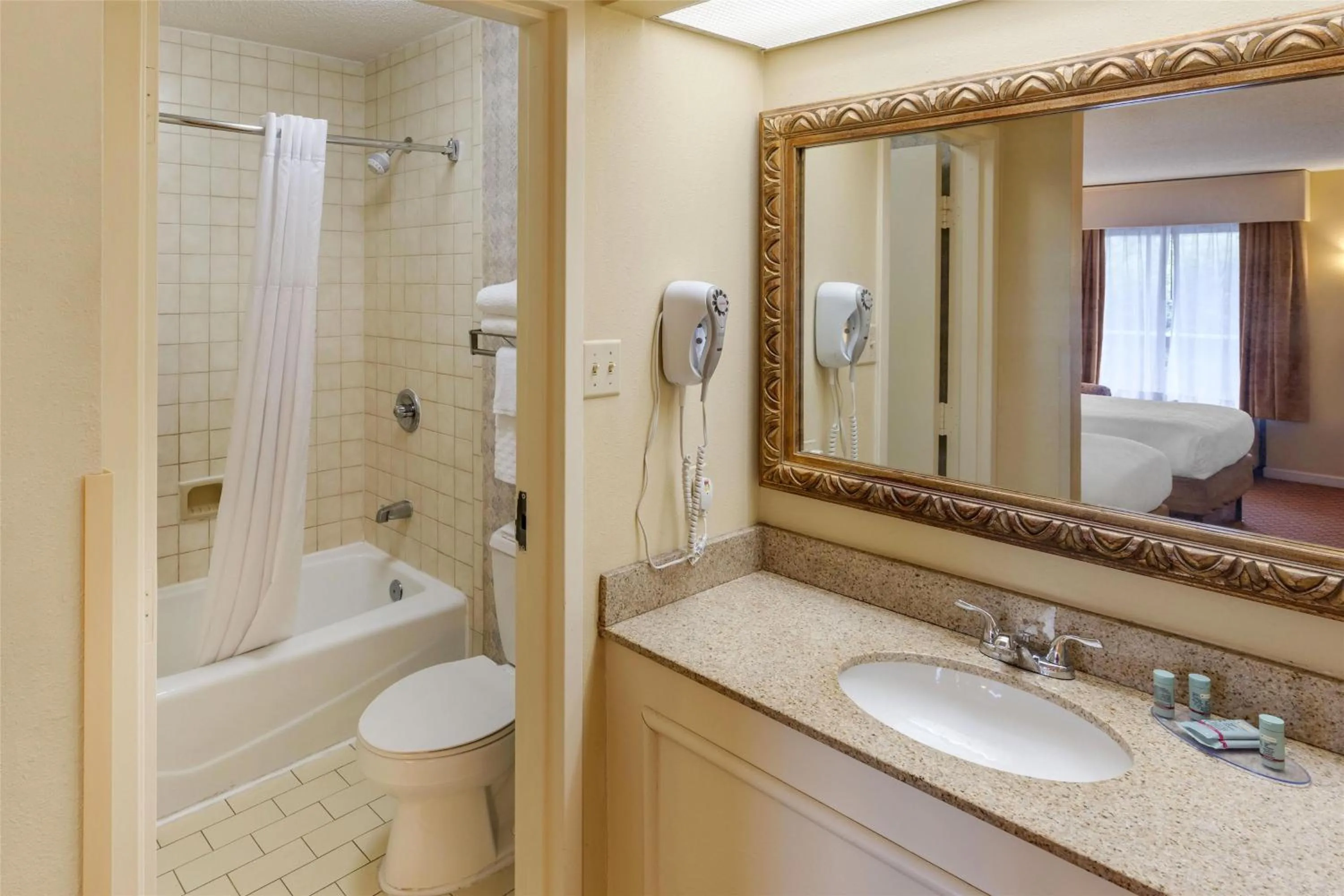 Bathroom in Best Western Hickory