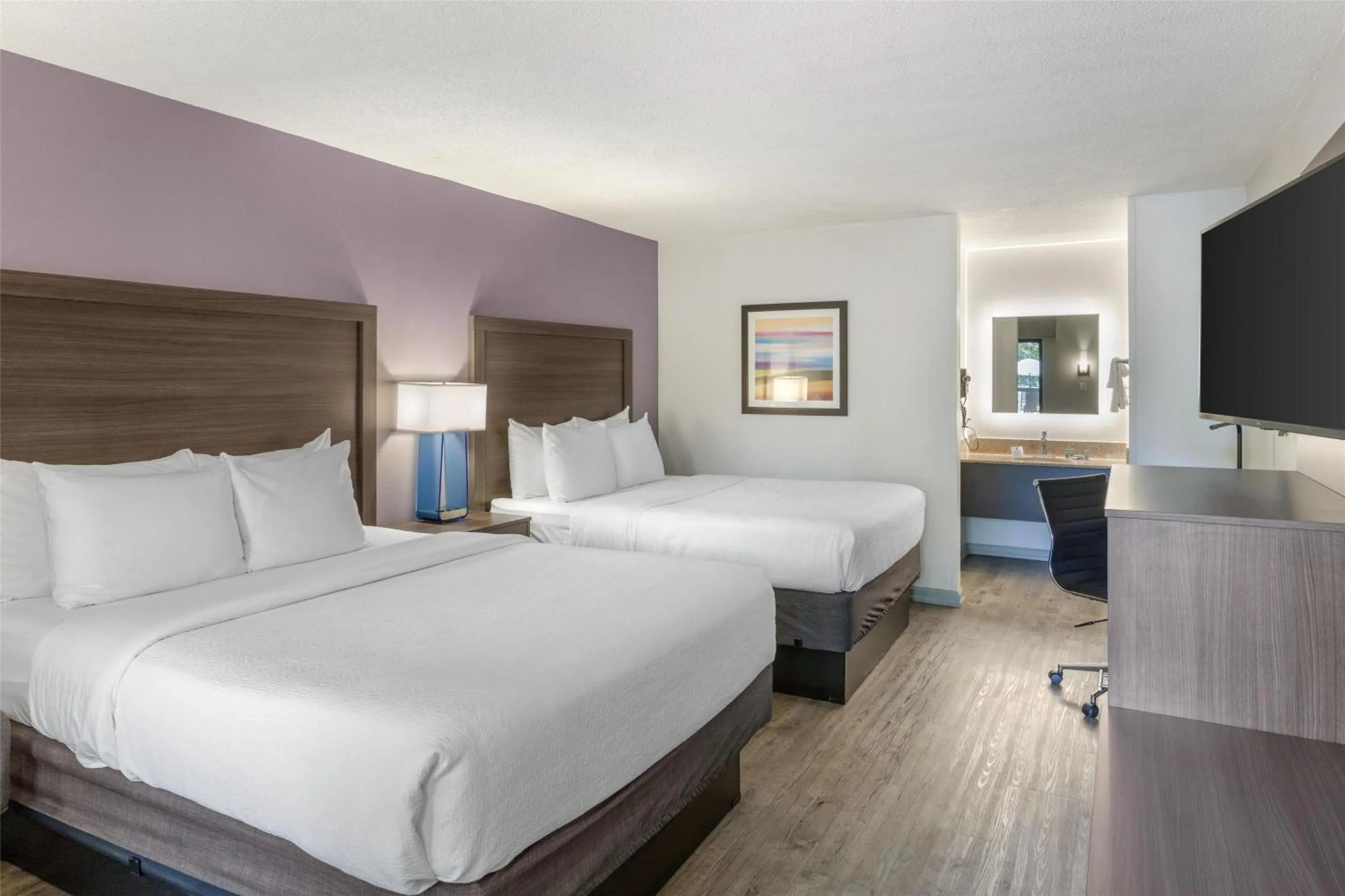 Bedroom, Bed in Best Western Hickory