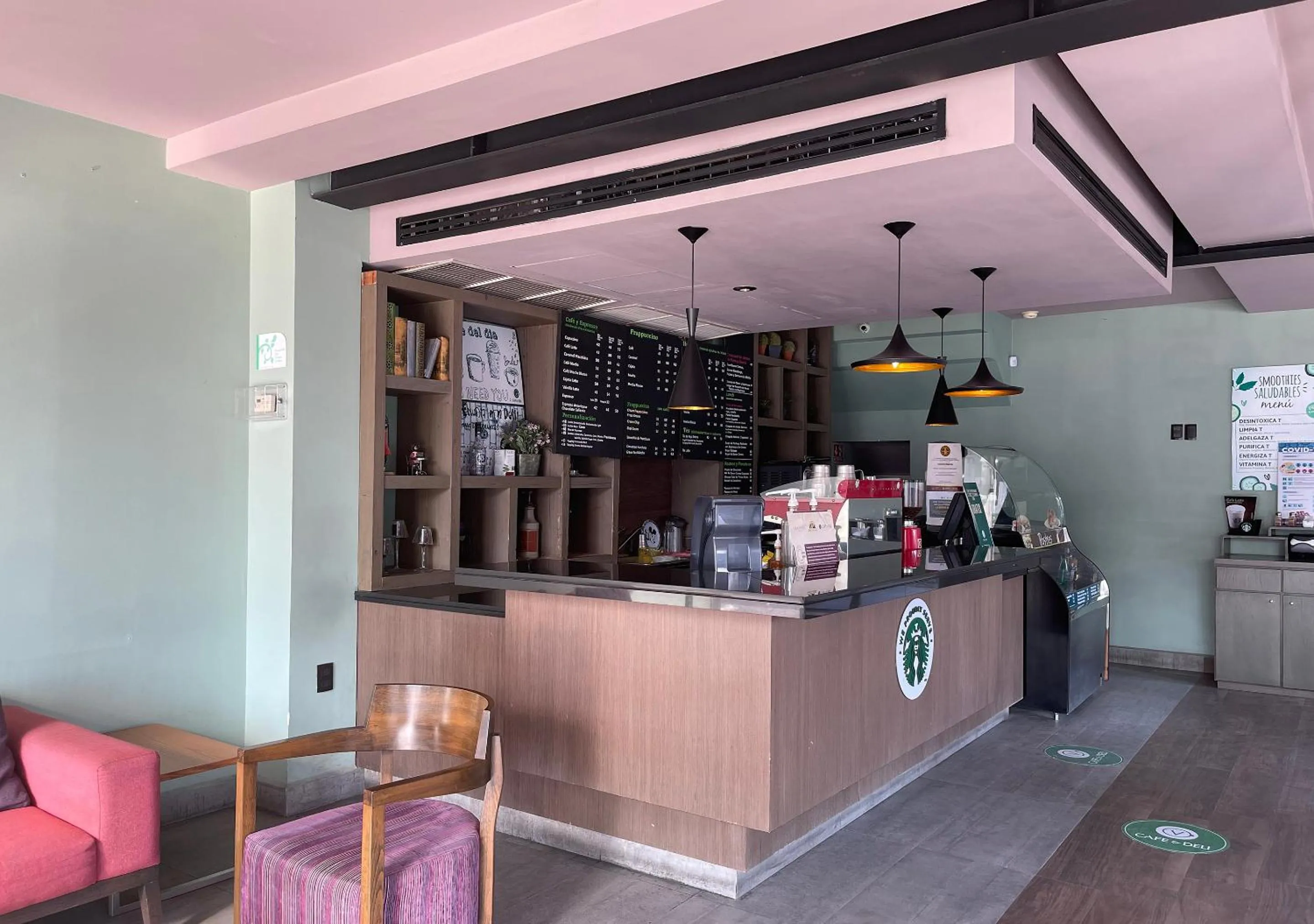 Restaurant/places to eat in Hotel Victoria Poza Rica by Brahma