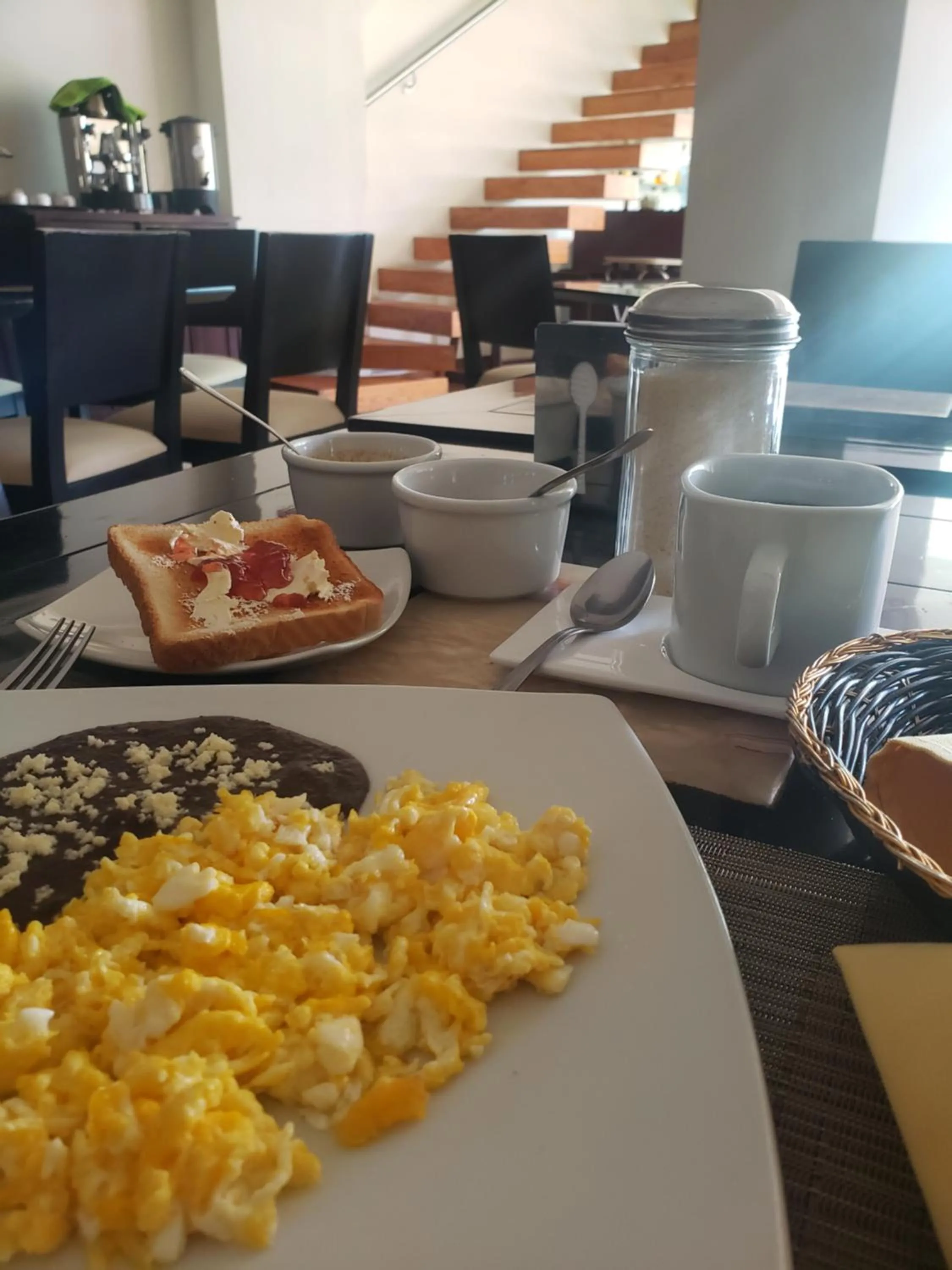 Breakfast in Hotel Victoria Poza Rica by Brahma