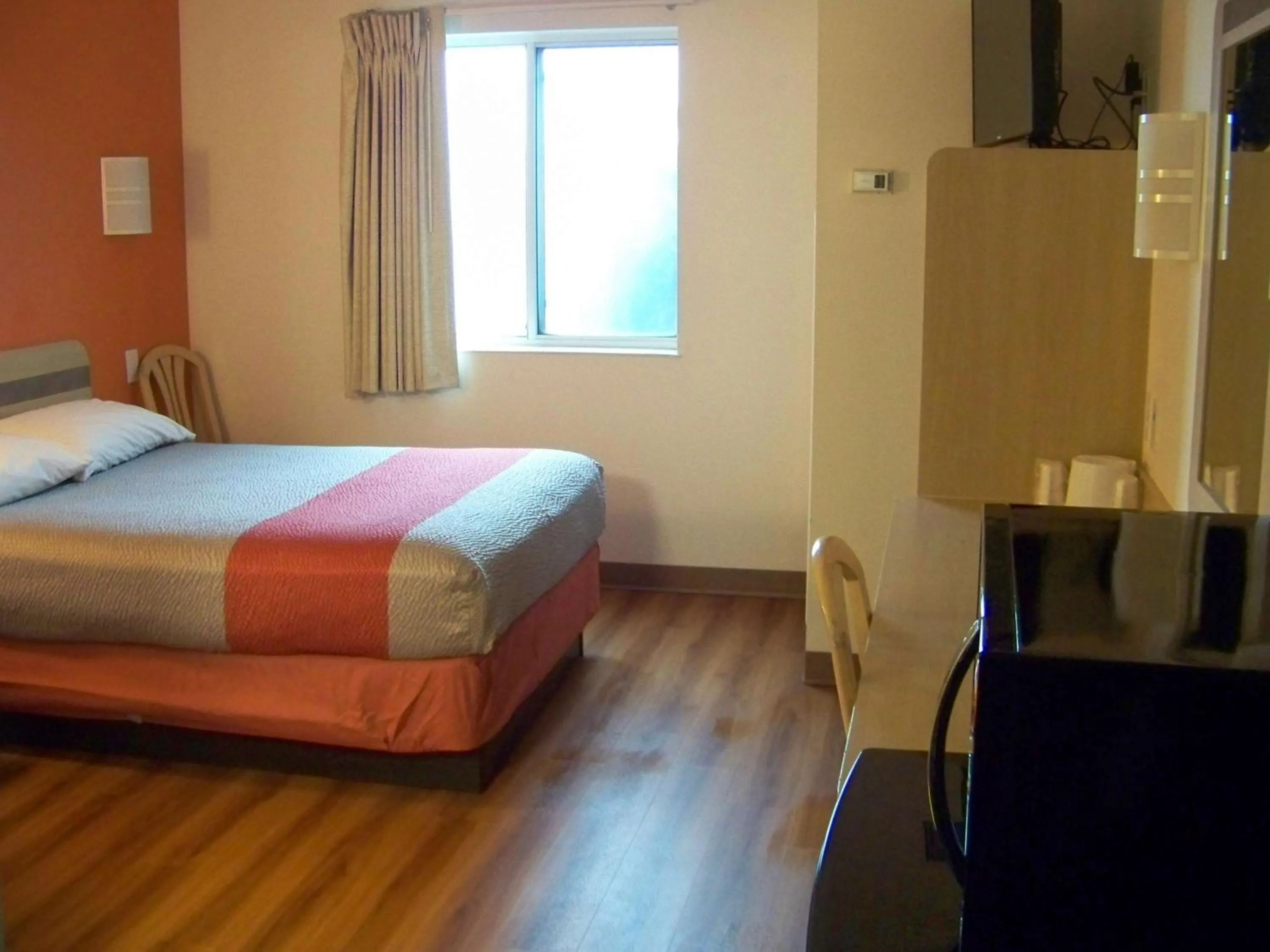 Bedroom, Bed in Motel 6-Sidney, NE