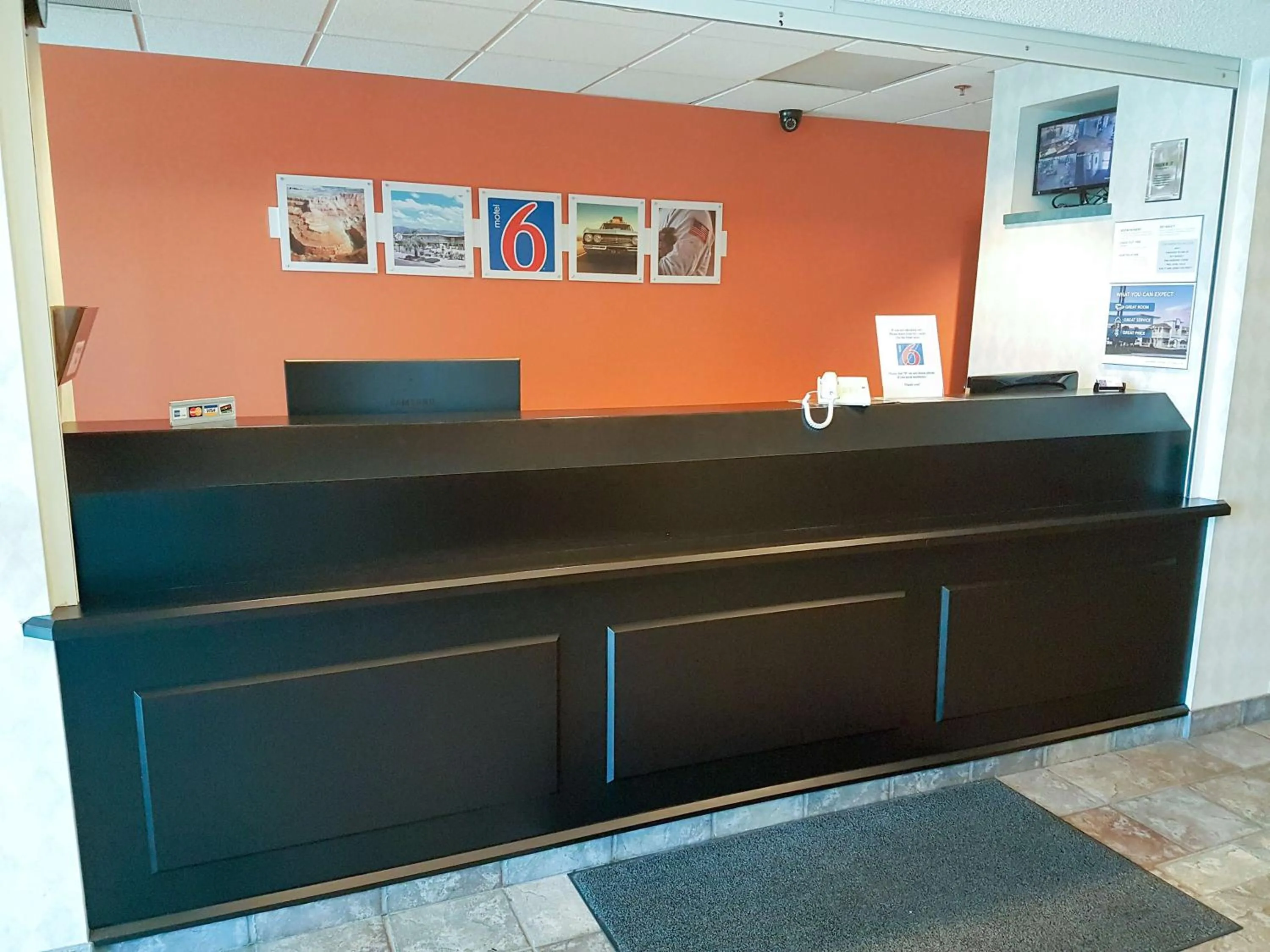 Lobby or reception in Motel 6-Sidney, NE