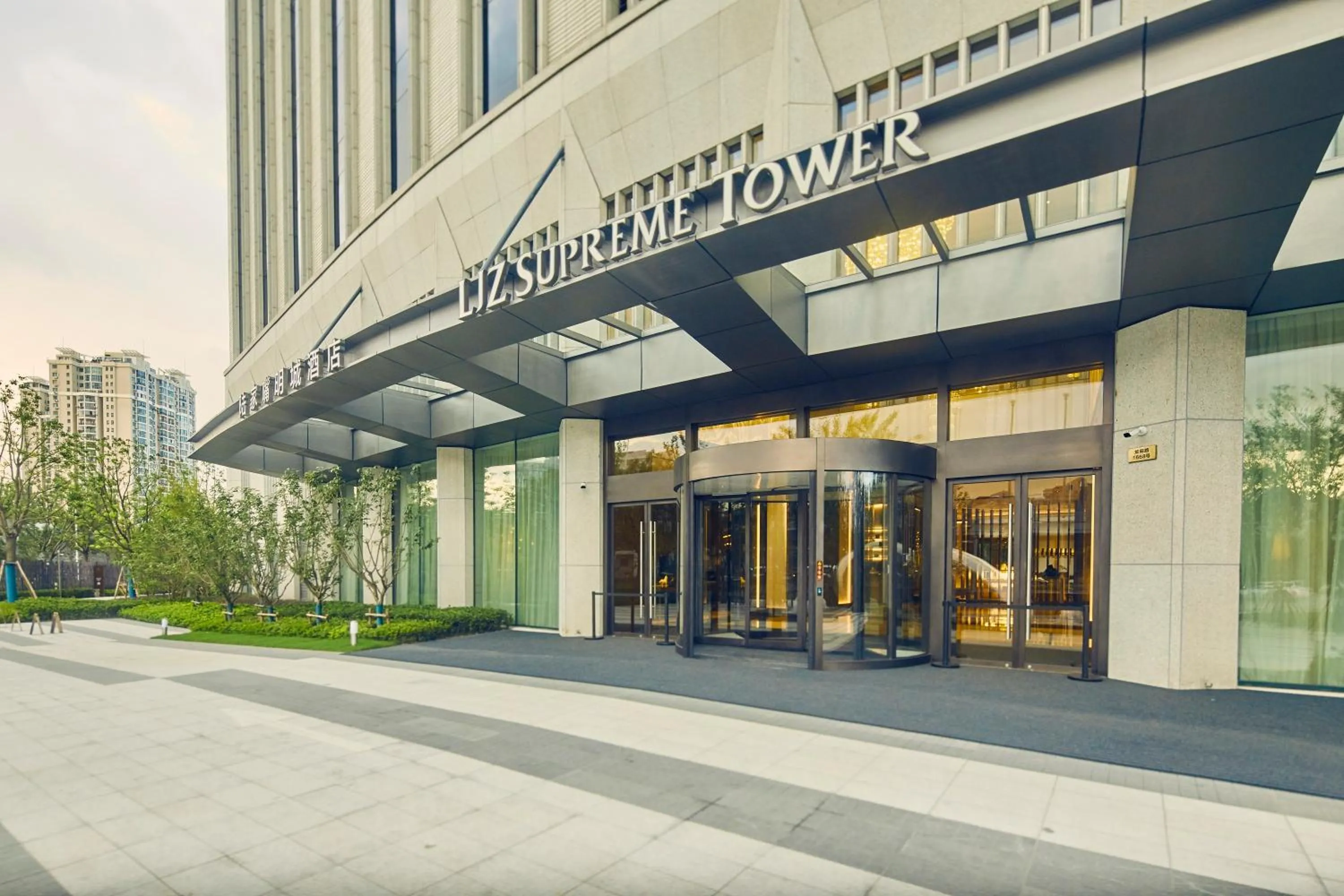 Property building in LJZ Supreme Tower Hotel