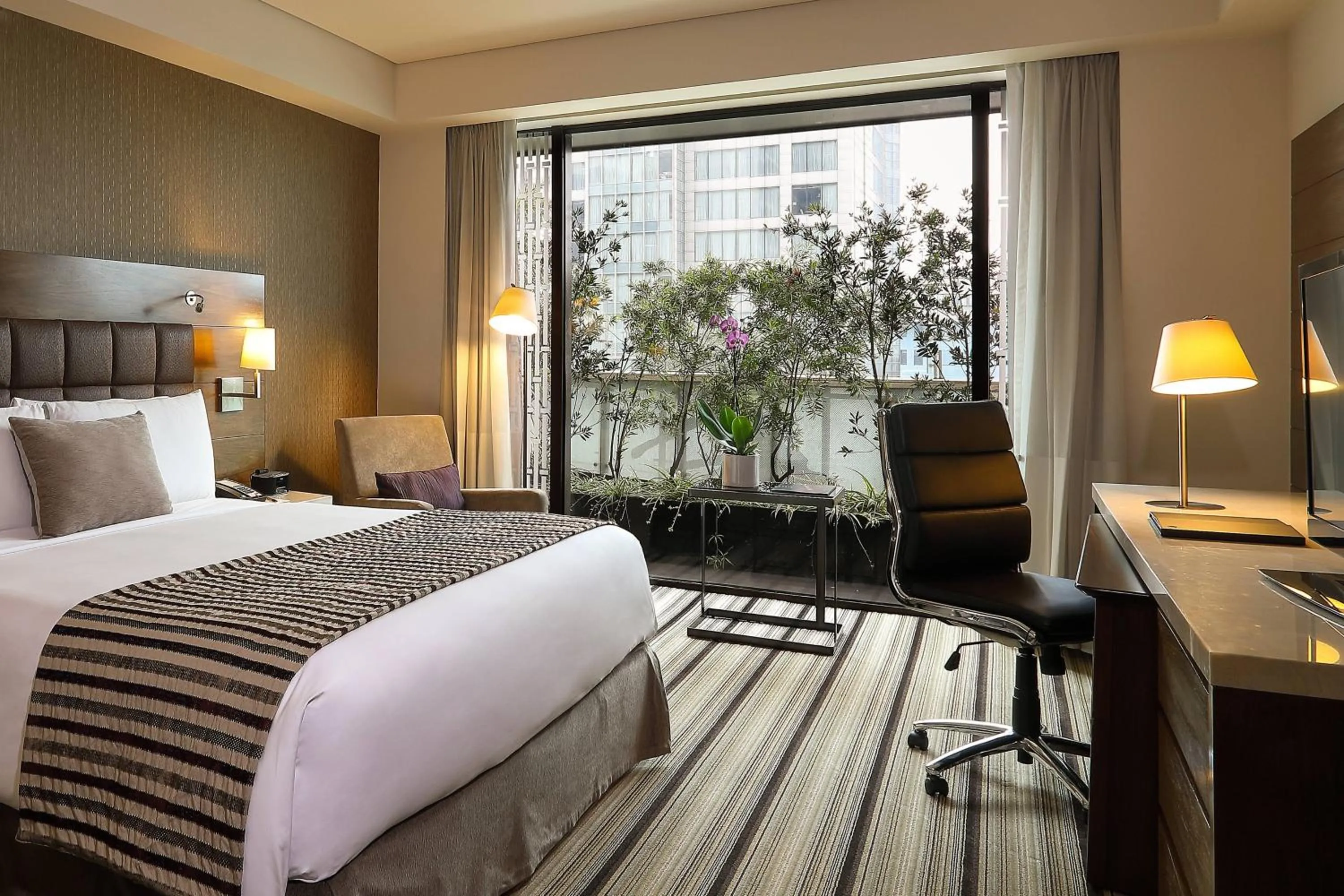 Photo of the whole room, Bed in JW Marriott Hotel Mexico City Santa Fe