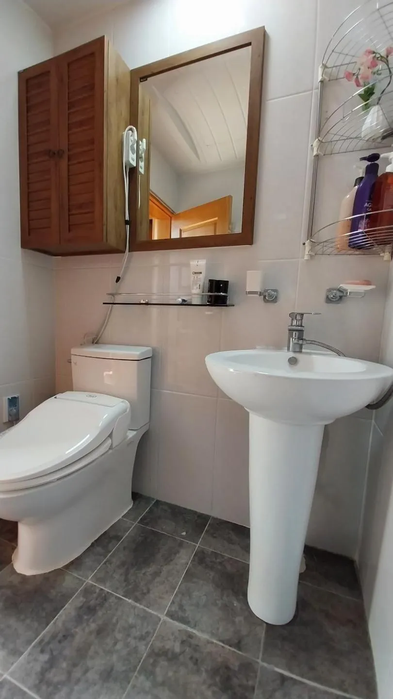 Toilet in Mirinae Hanok Tradiational House