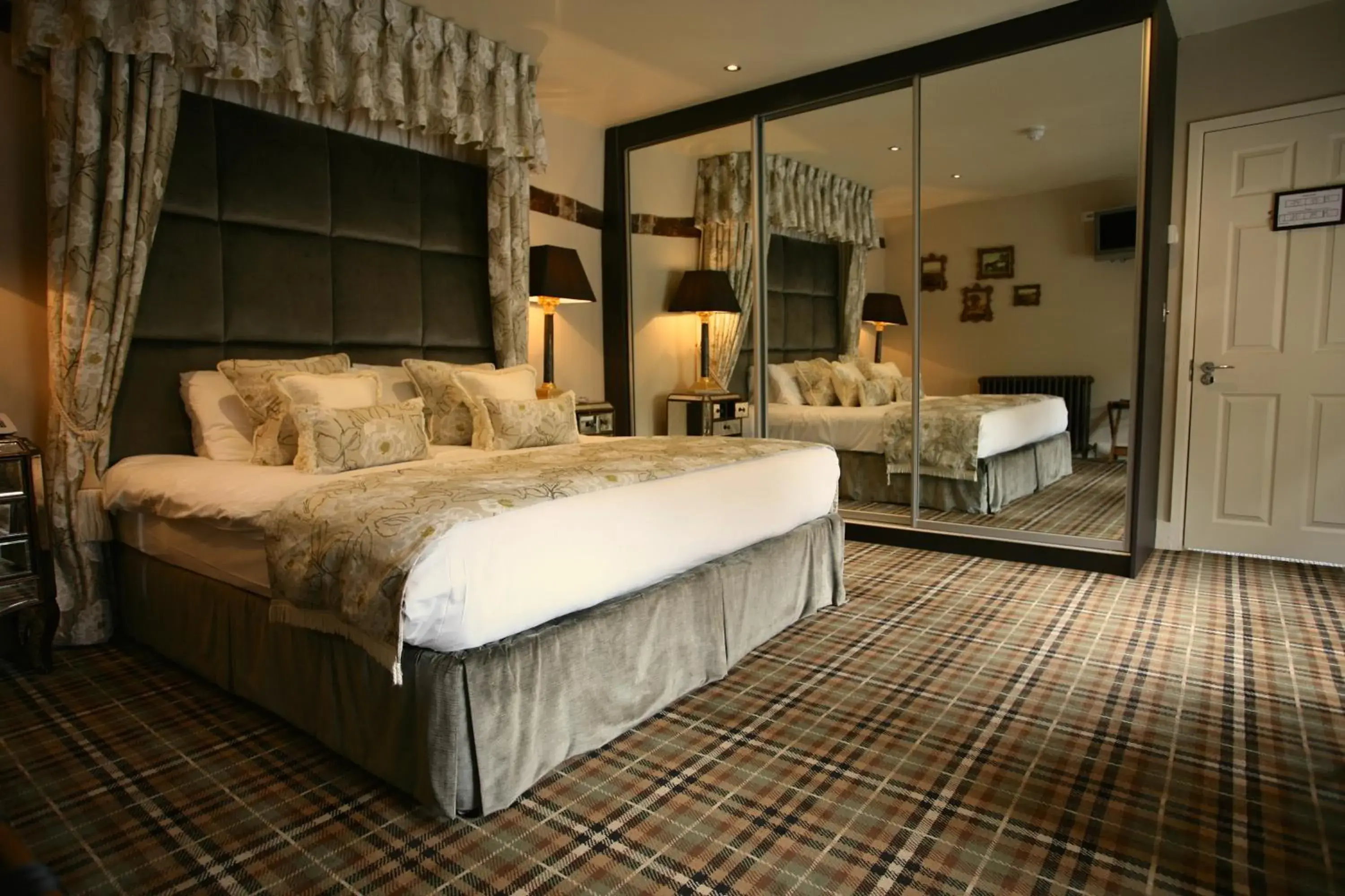 Bridal Suite - single occupancy in The White Hart Bridal Suite - single occupancy in The White Hart