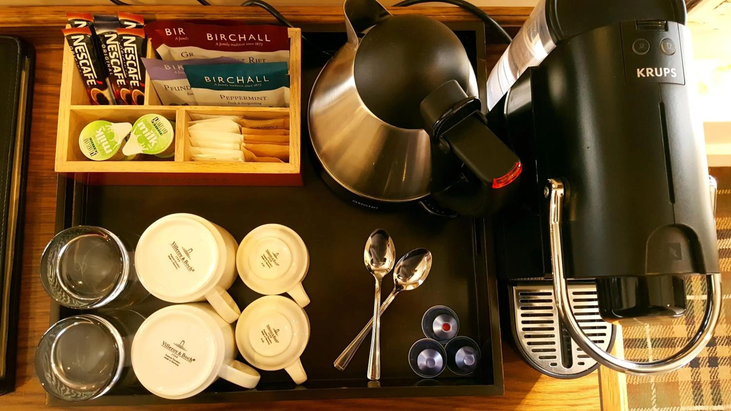 Coffee/tea facilities in The White Hart