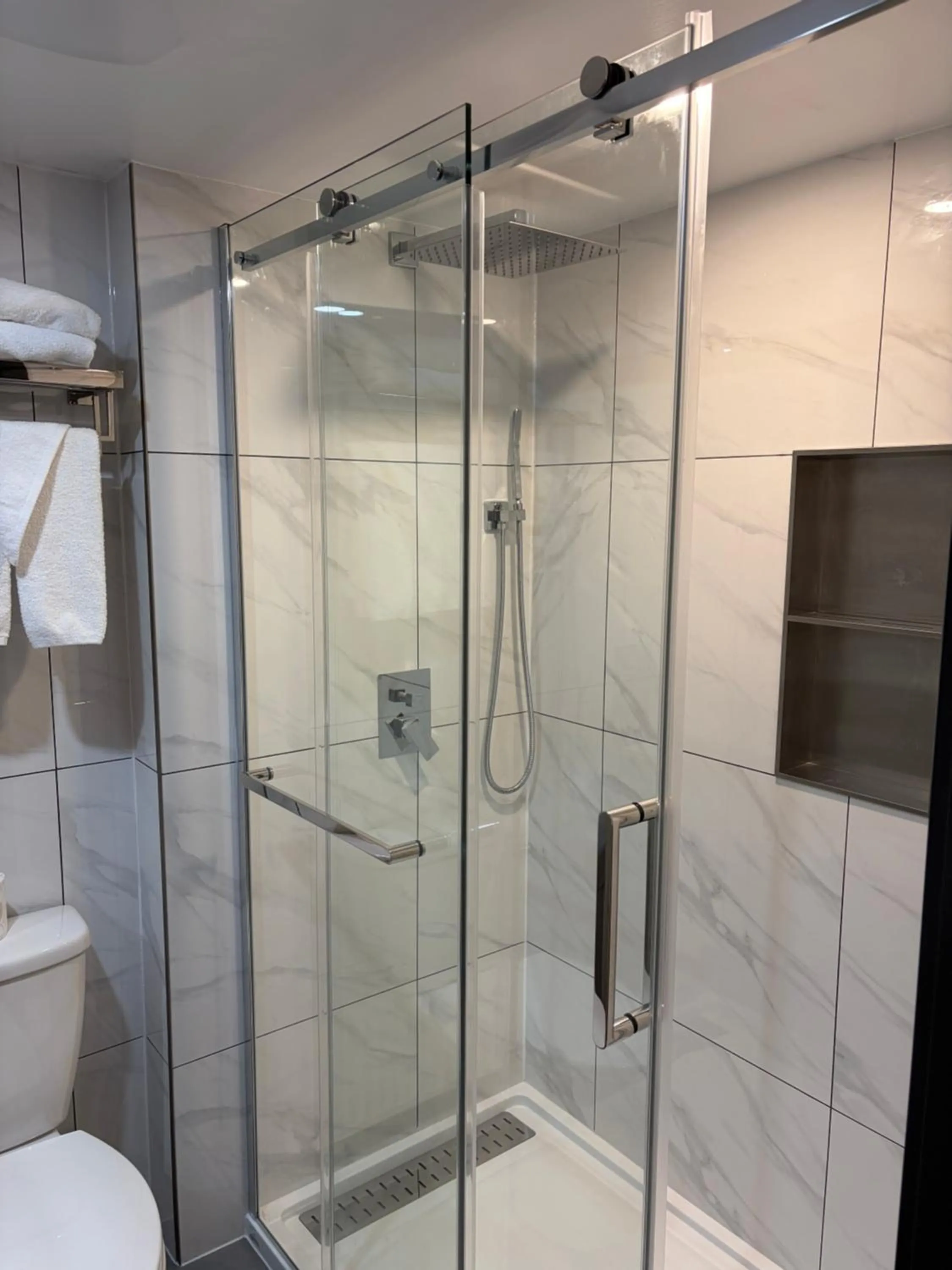 Shower in Travelodge by Wyndham Langley