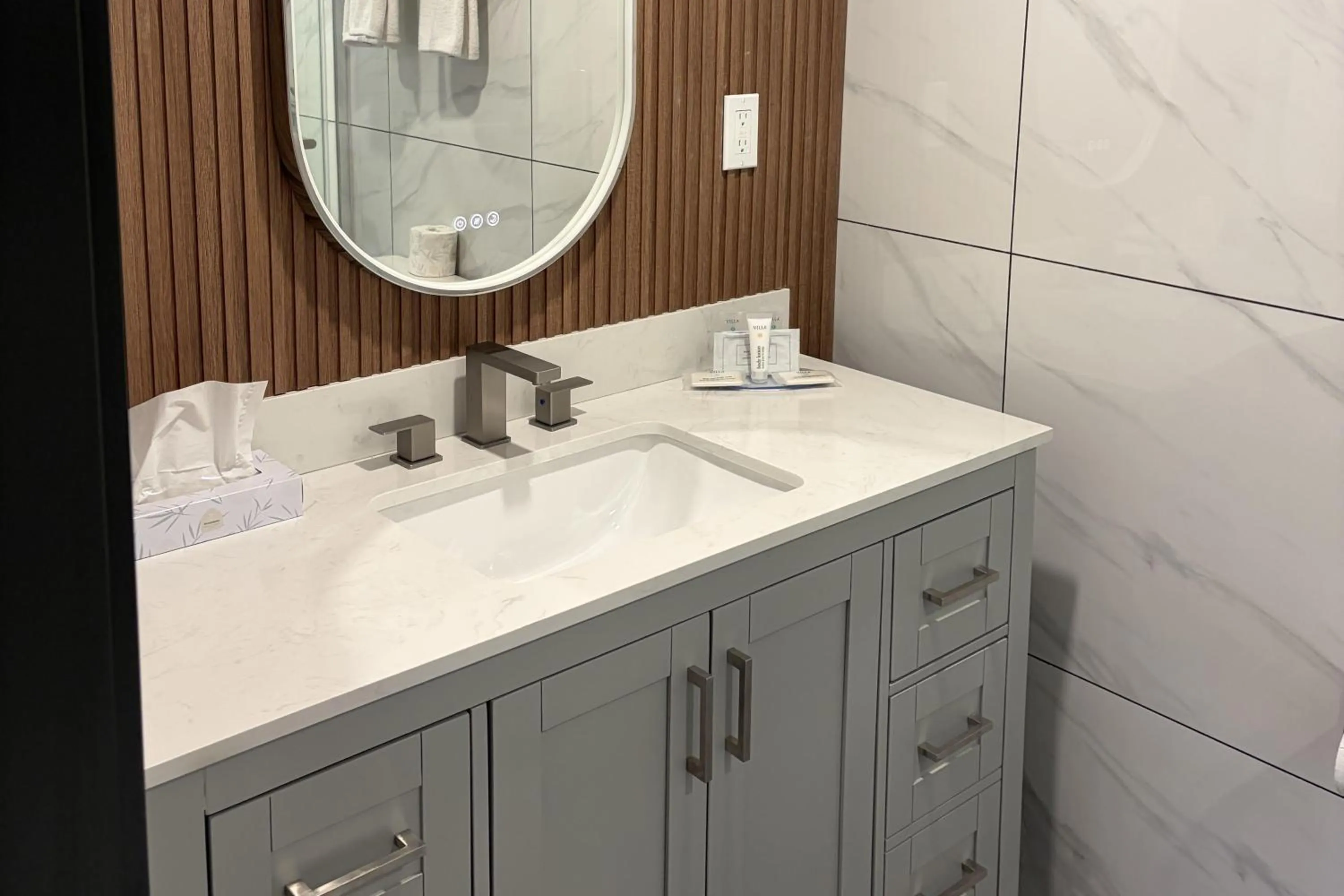 Bathroom in Travelodge by Wyndham Langley