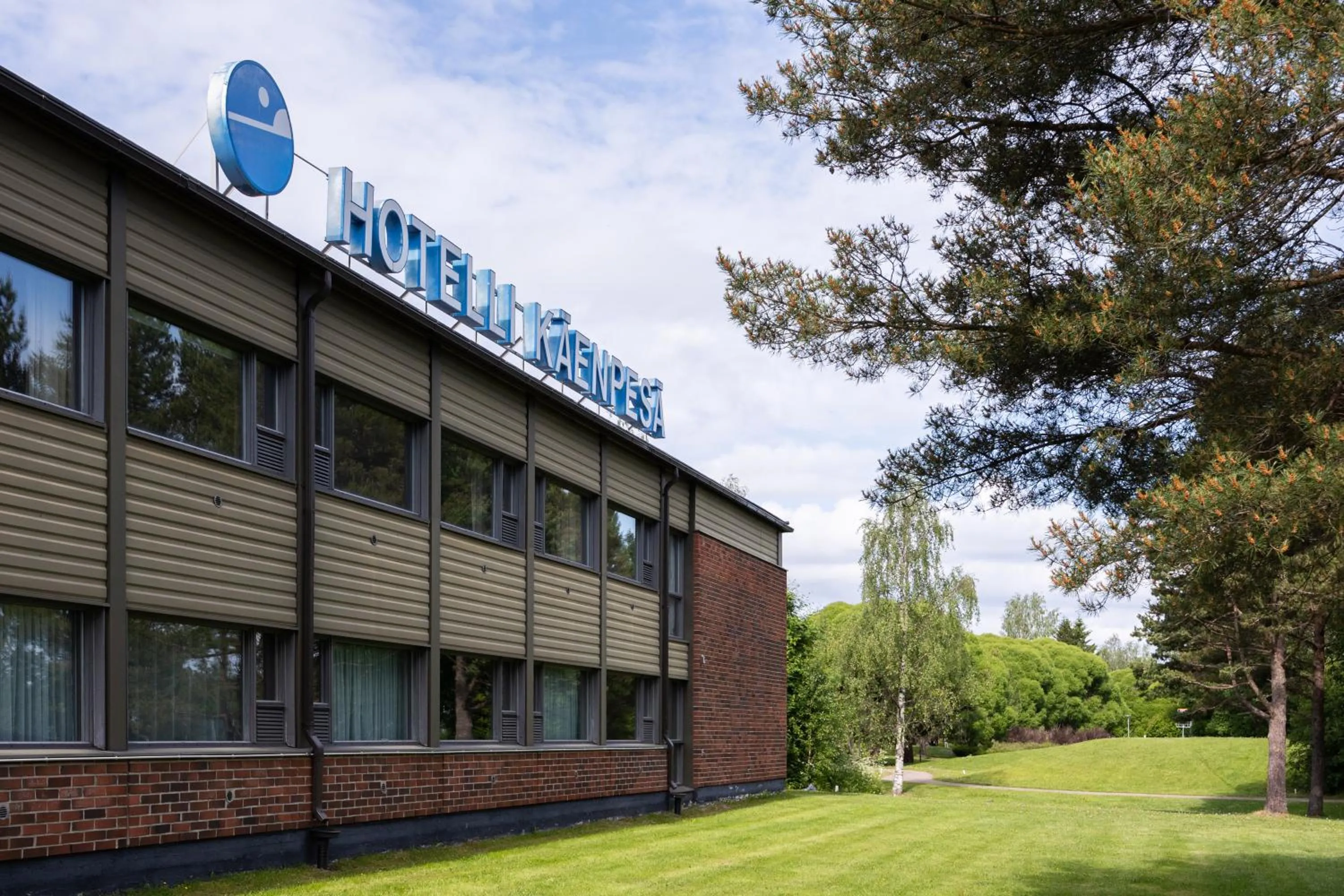 Property building in Hotel Käenpesä