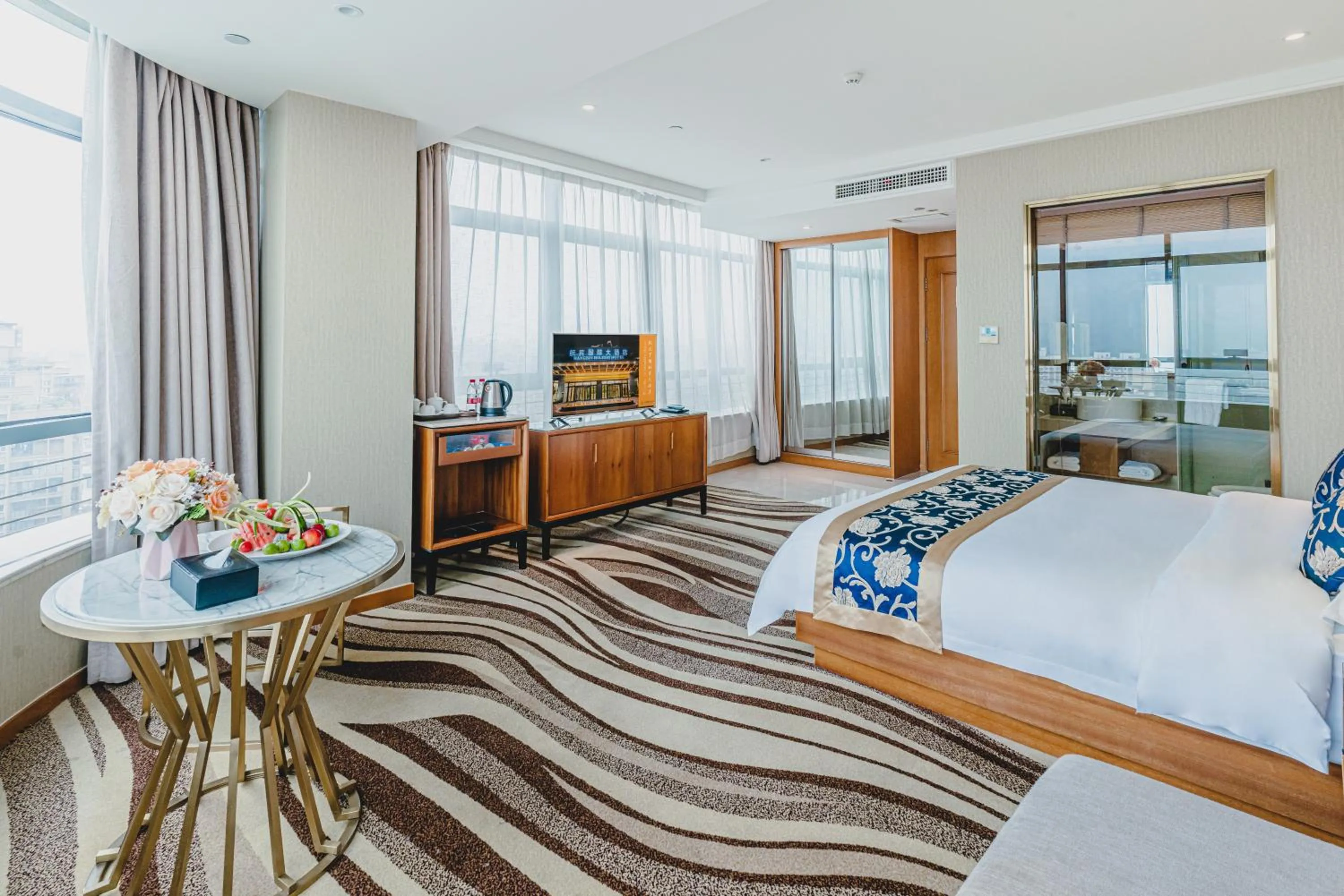 Bed in Wenzhou Hangbin International Hotel