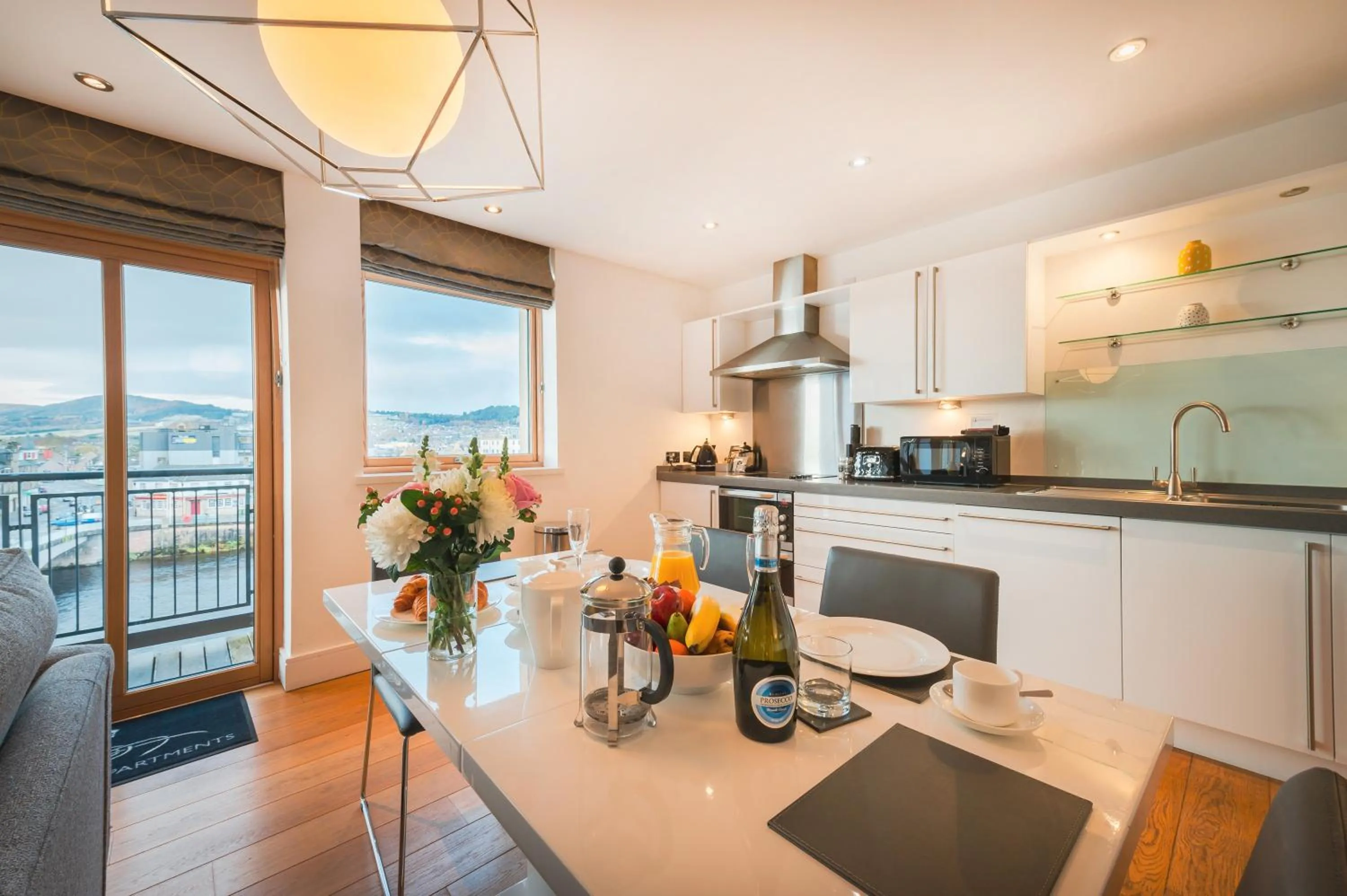 Kitchen or kitchenette in Highland Apartments by Mansley