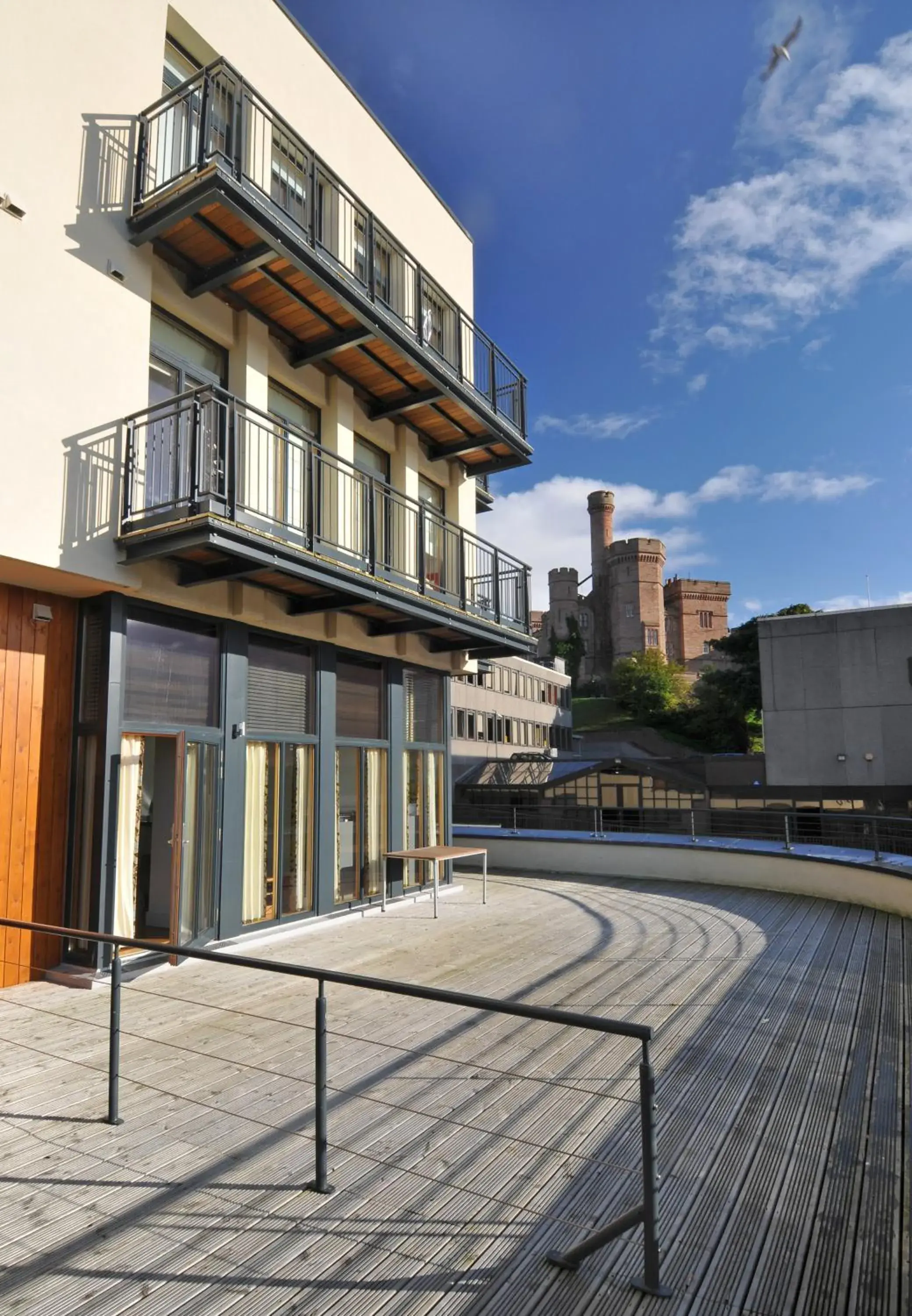 Facade/entrance in Highland Apartments by Mansley Facade/entrance in Highland Apartments by Mansley