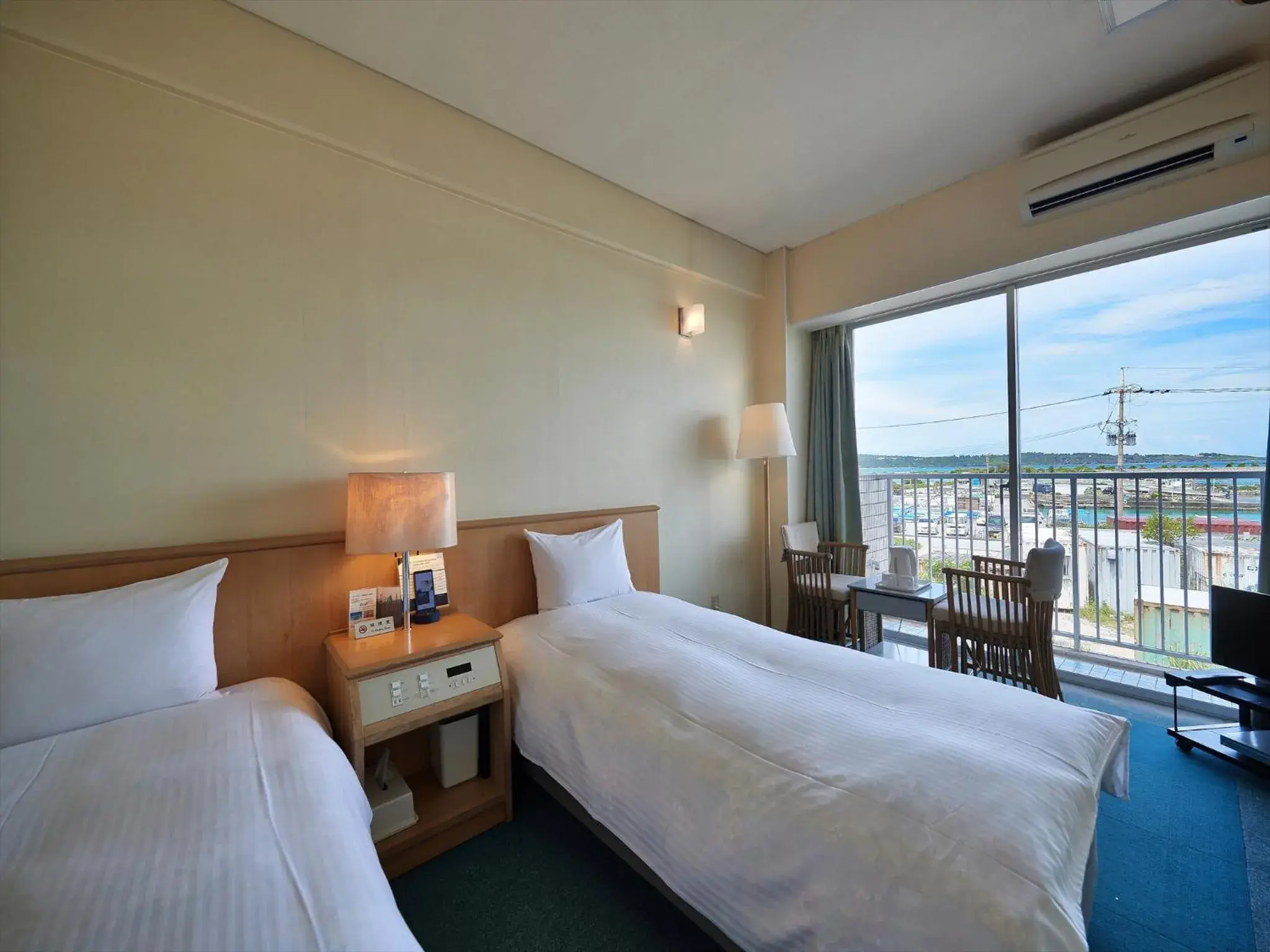 Photo of the whole room, Bed in Ocean Resort PMC Photo of the whole room, Bed in Ocean Resort PMC