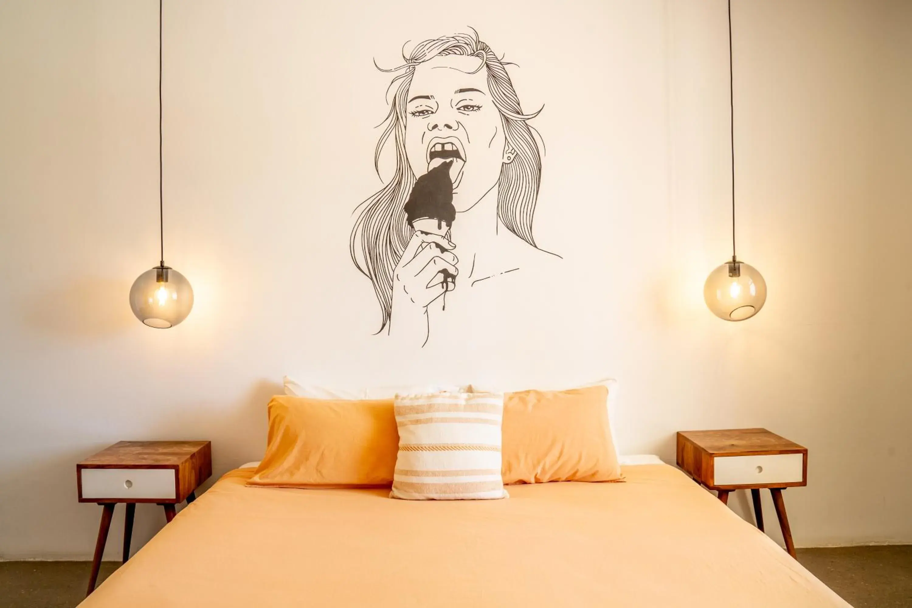 Bed in The Pink Hotel Coolangatta Bed in The Pink Hotel Coolangatta