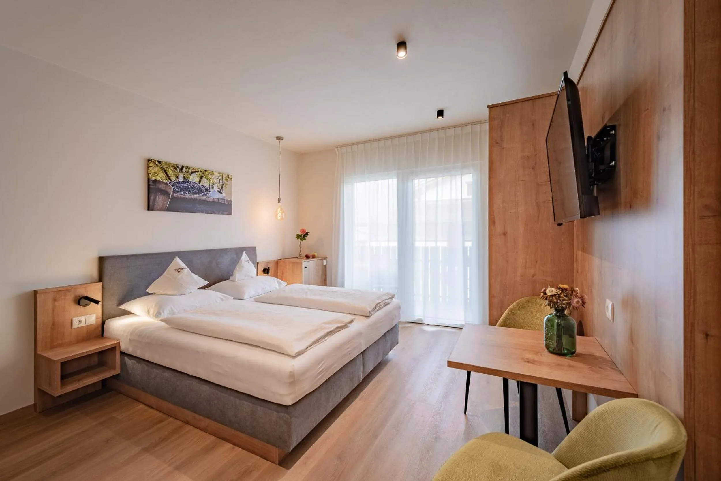 Photo of the whole room, Bed in Rebenheim