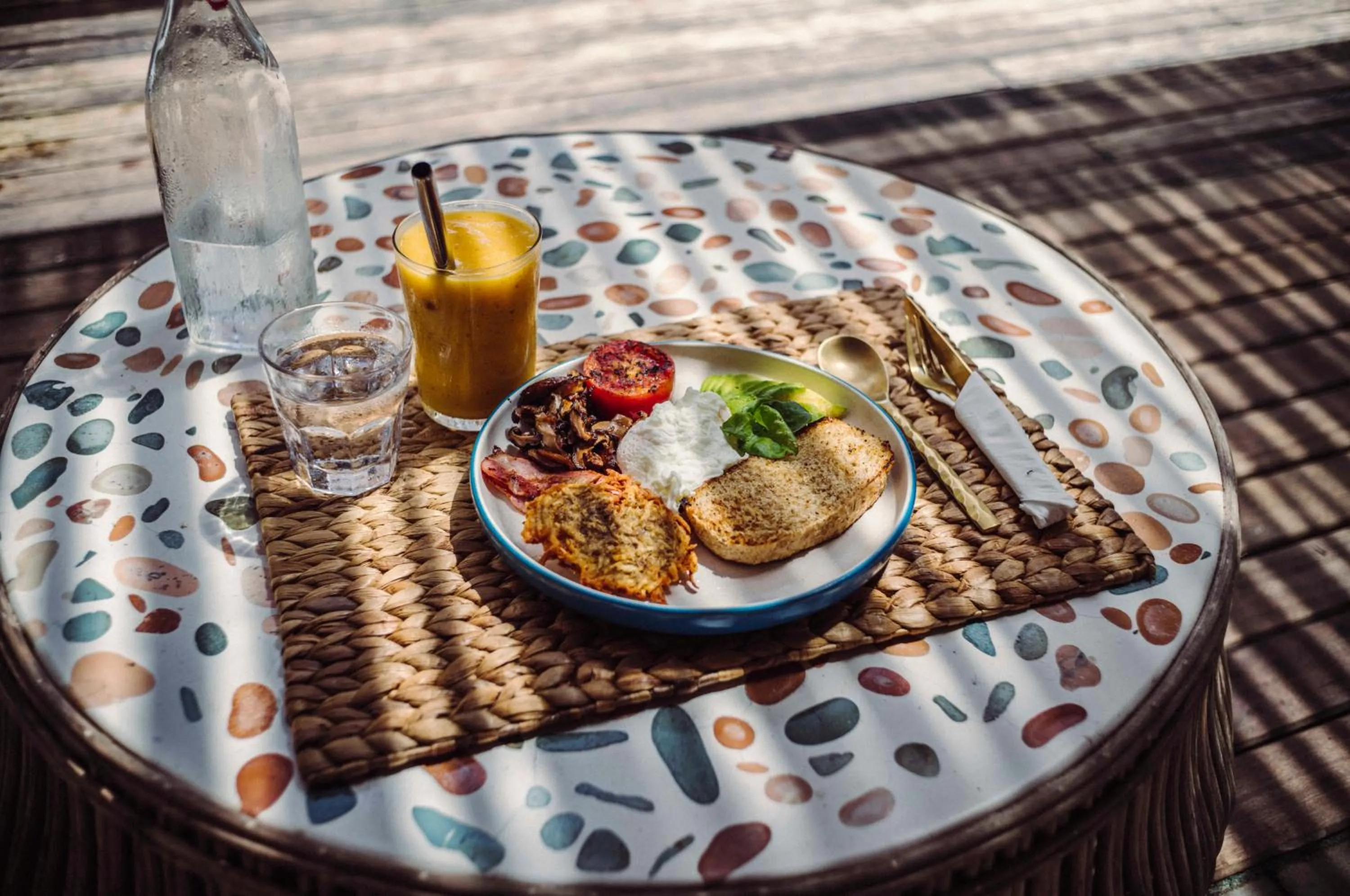 Food and drinks in Hollow Tree's Resort