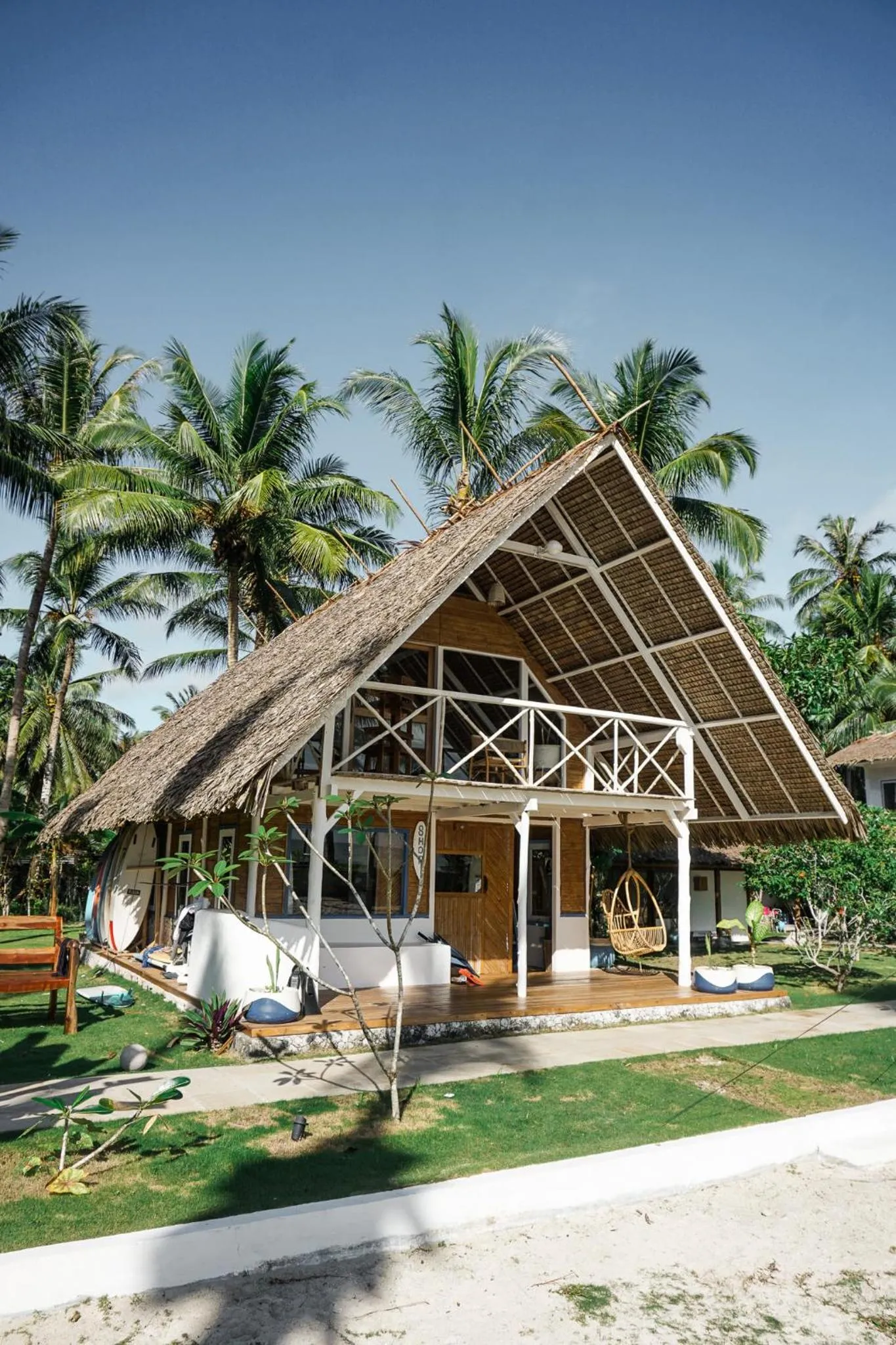 Property building in Hollow Tree's Resort