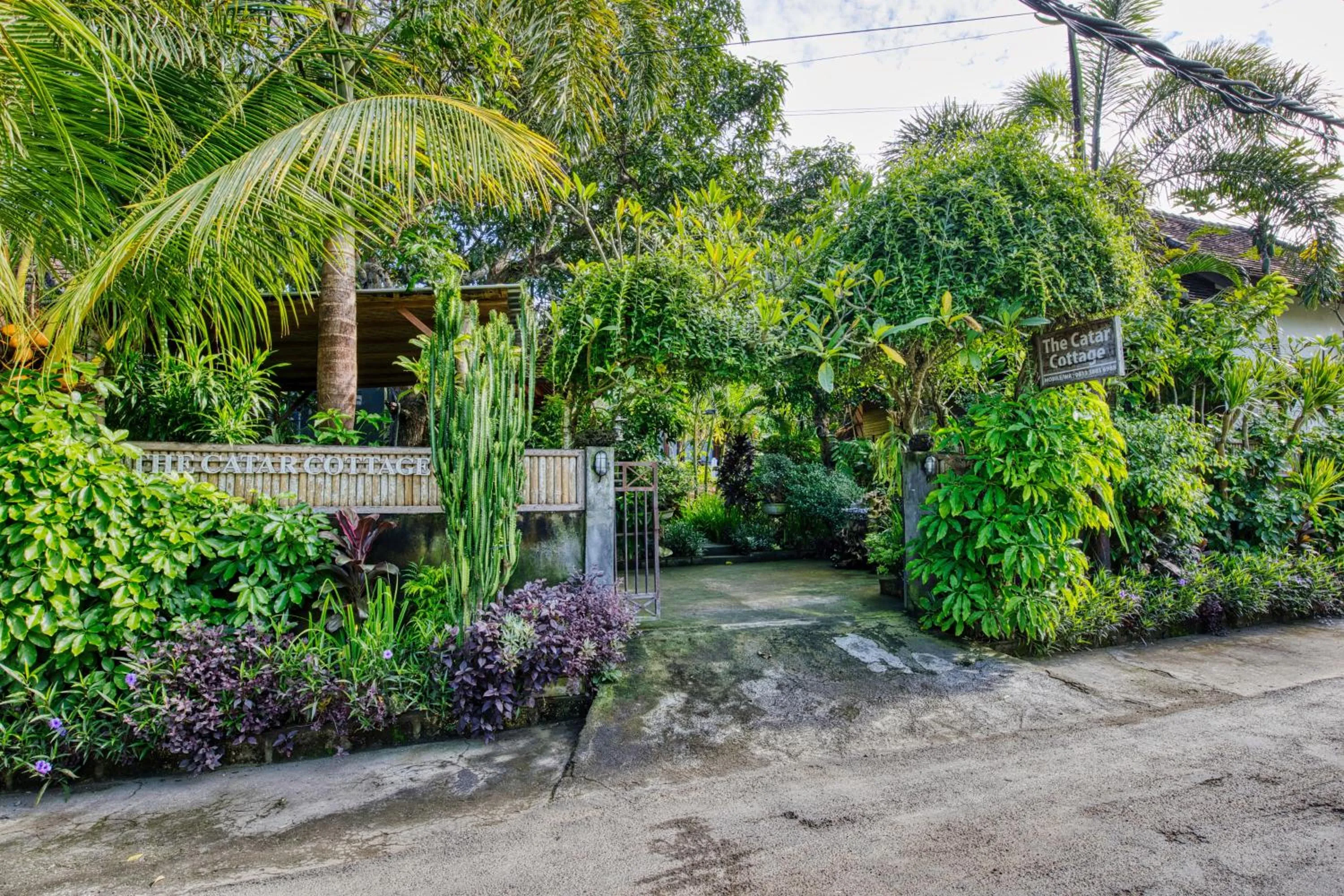 Facade/entrance in The Catar Cottages
