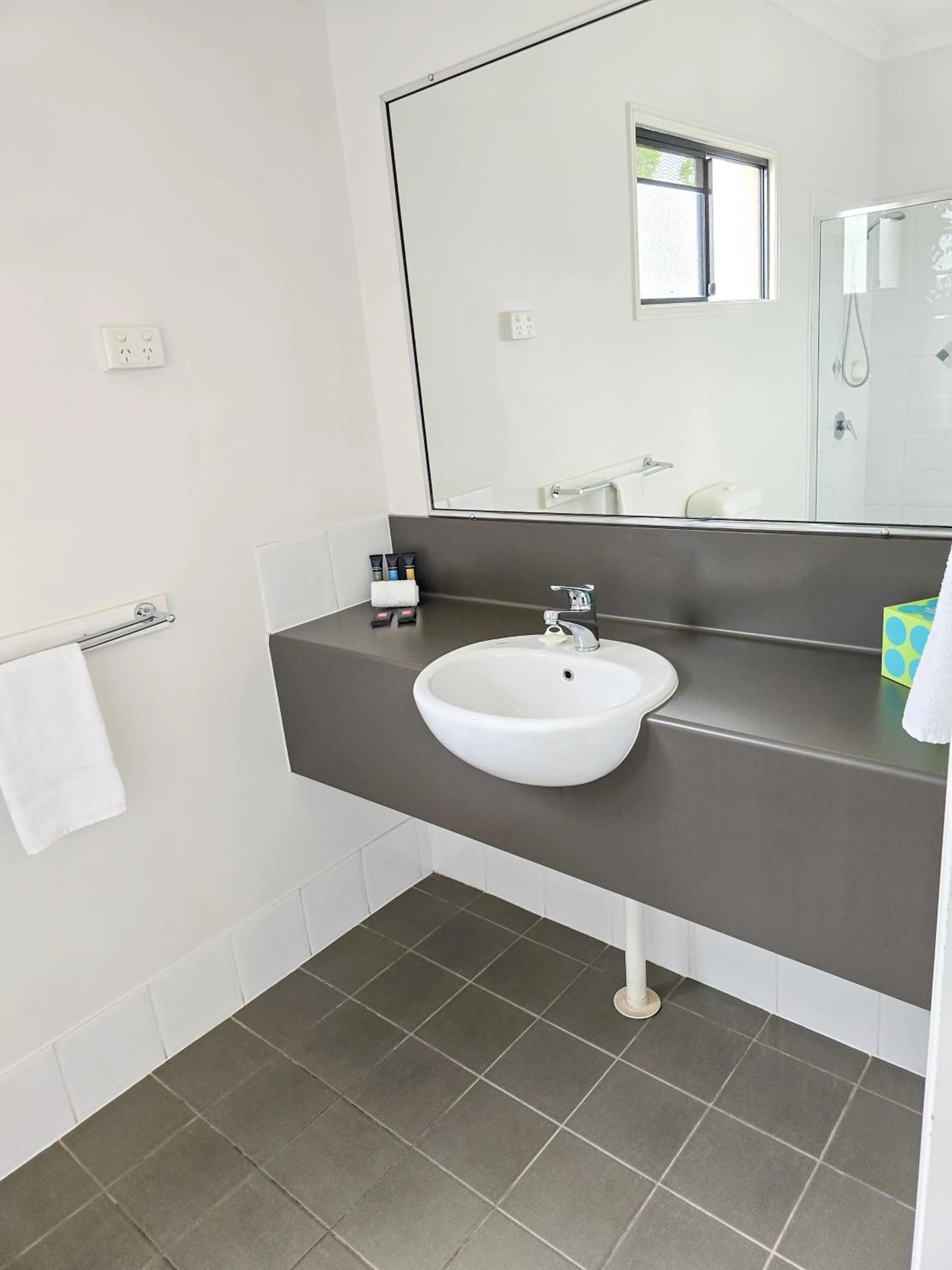 Ascot Lodge Motor Inn