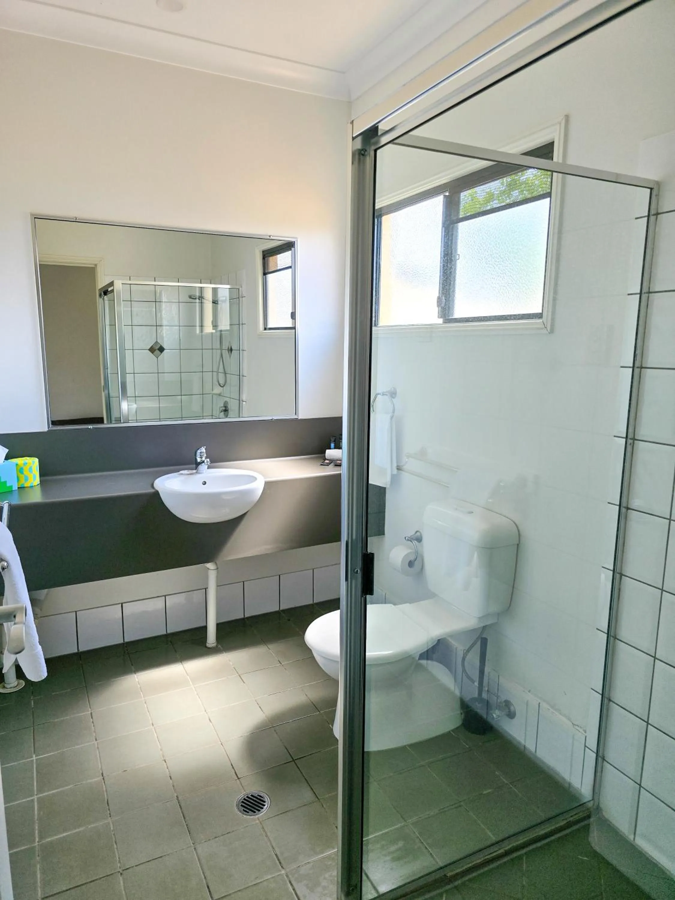 Ascot Lodge Motor Inn