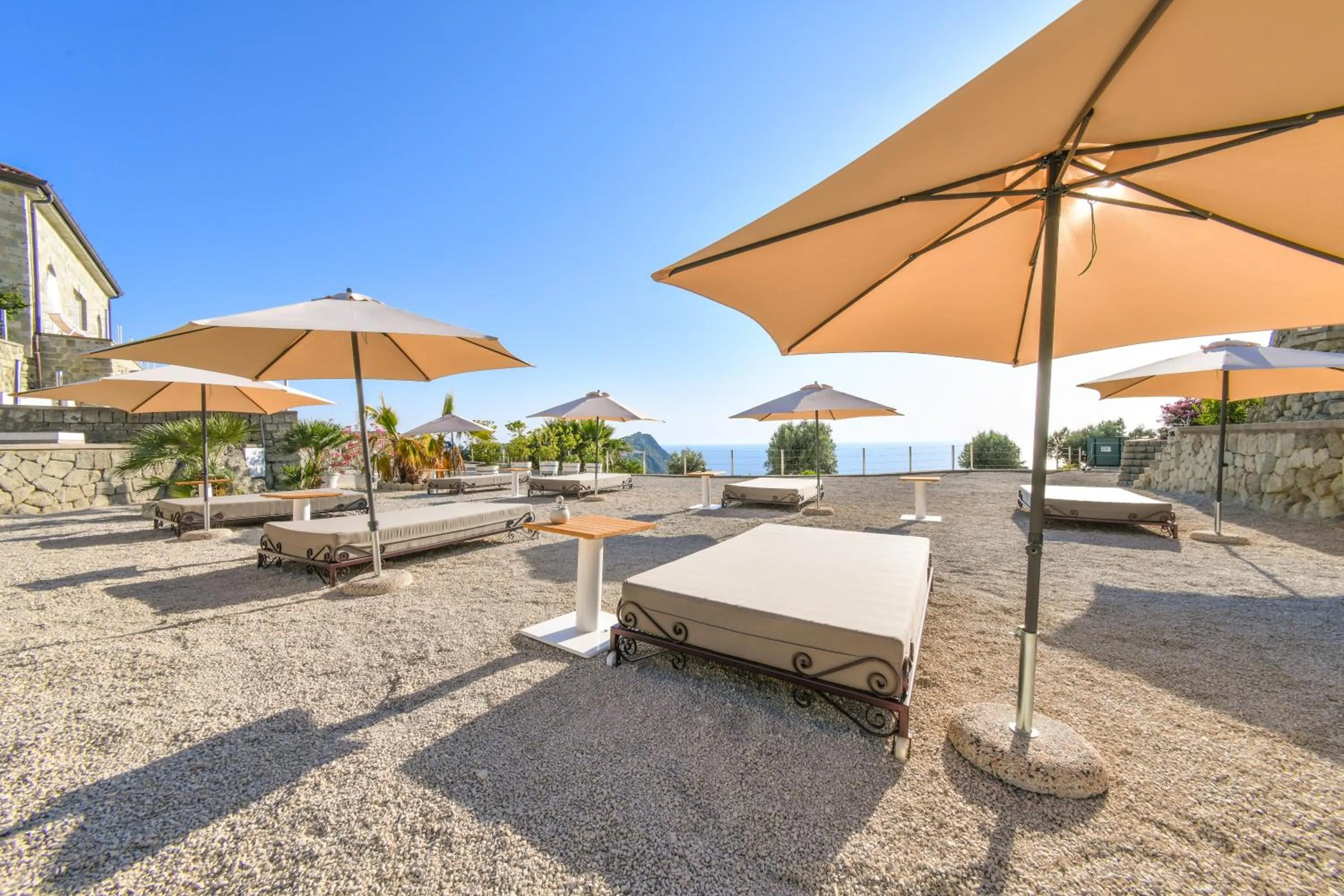 Swimming pool in Tenuta C'est la Vie