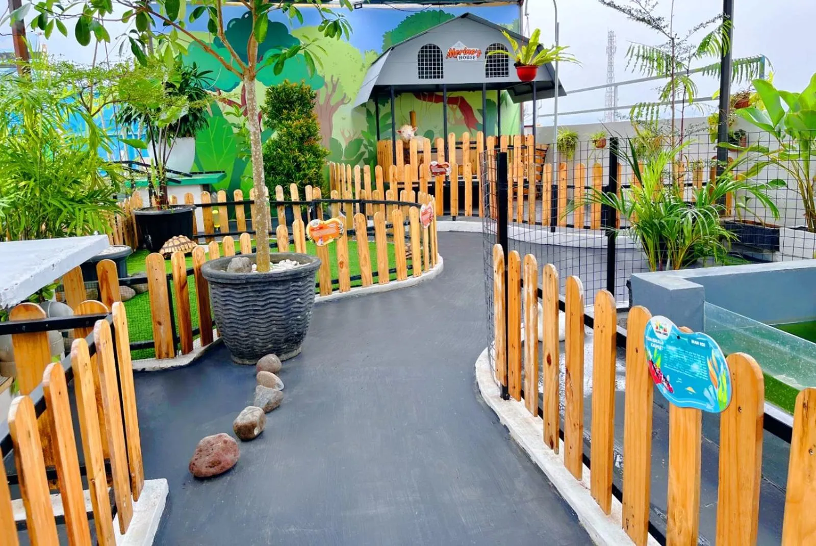 Area and facilities in Hotel Fortunagrande Jember By Fosia Hotels