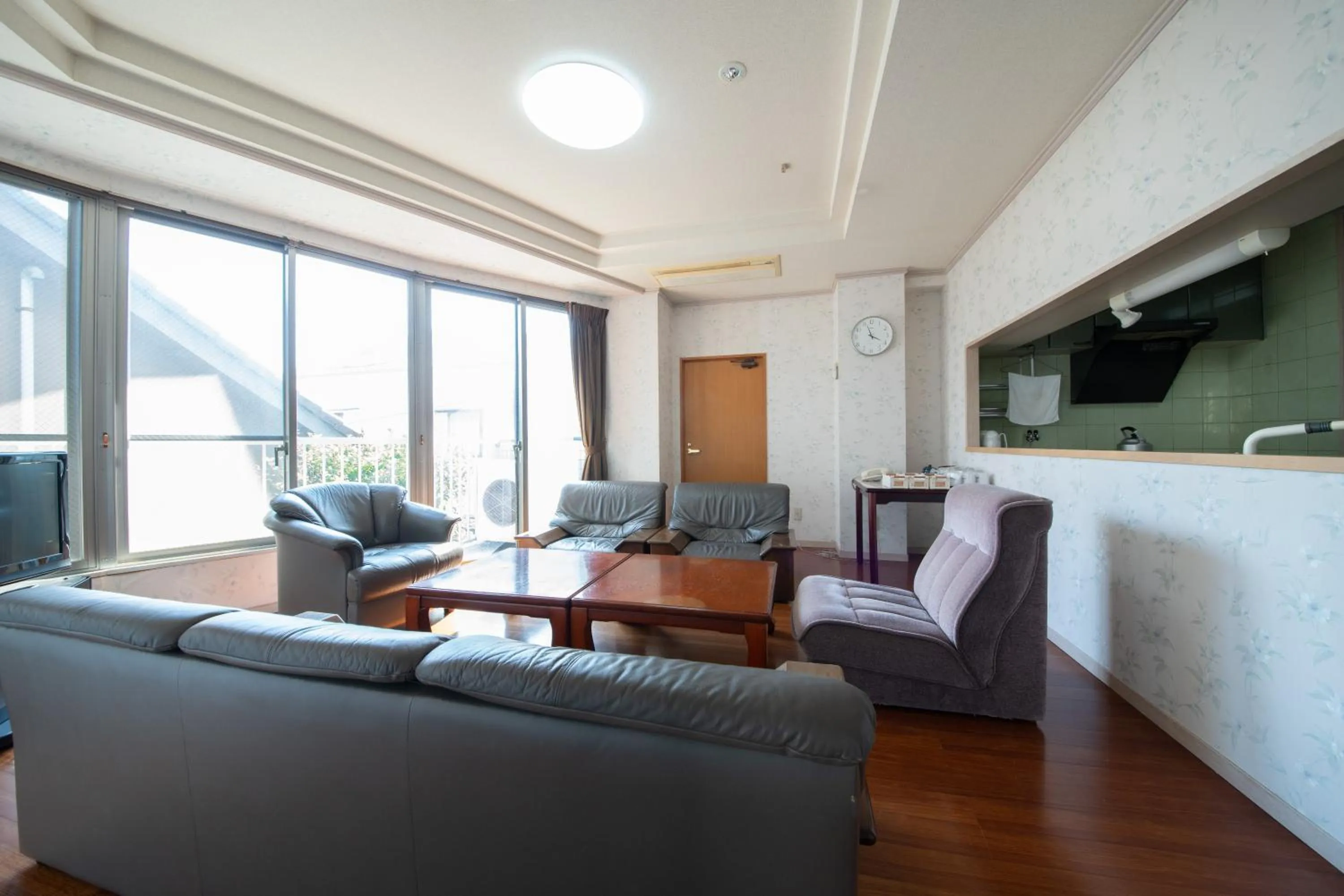 Living room in Asuka Hotel