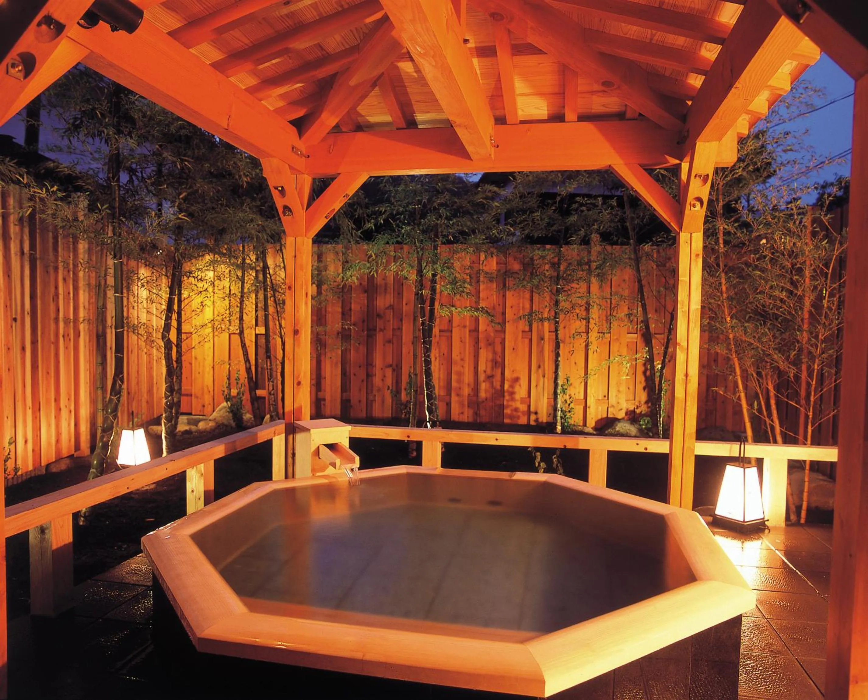 Night in Kizukuri no Yado Hashizuya