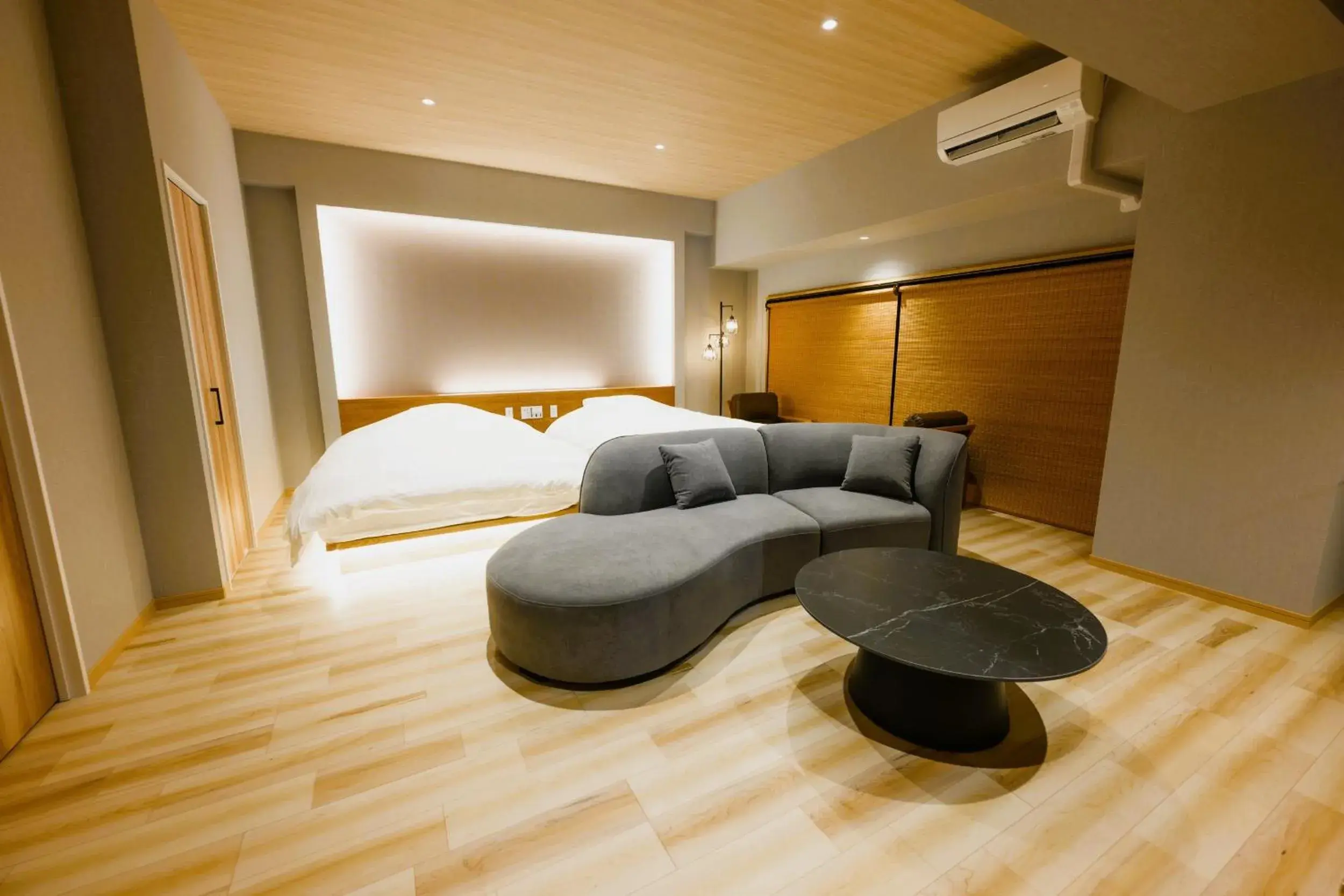 Bed in Hana No Shizuku Bed in Hana No Shizuku