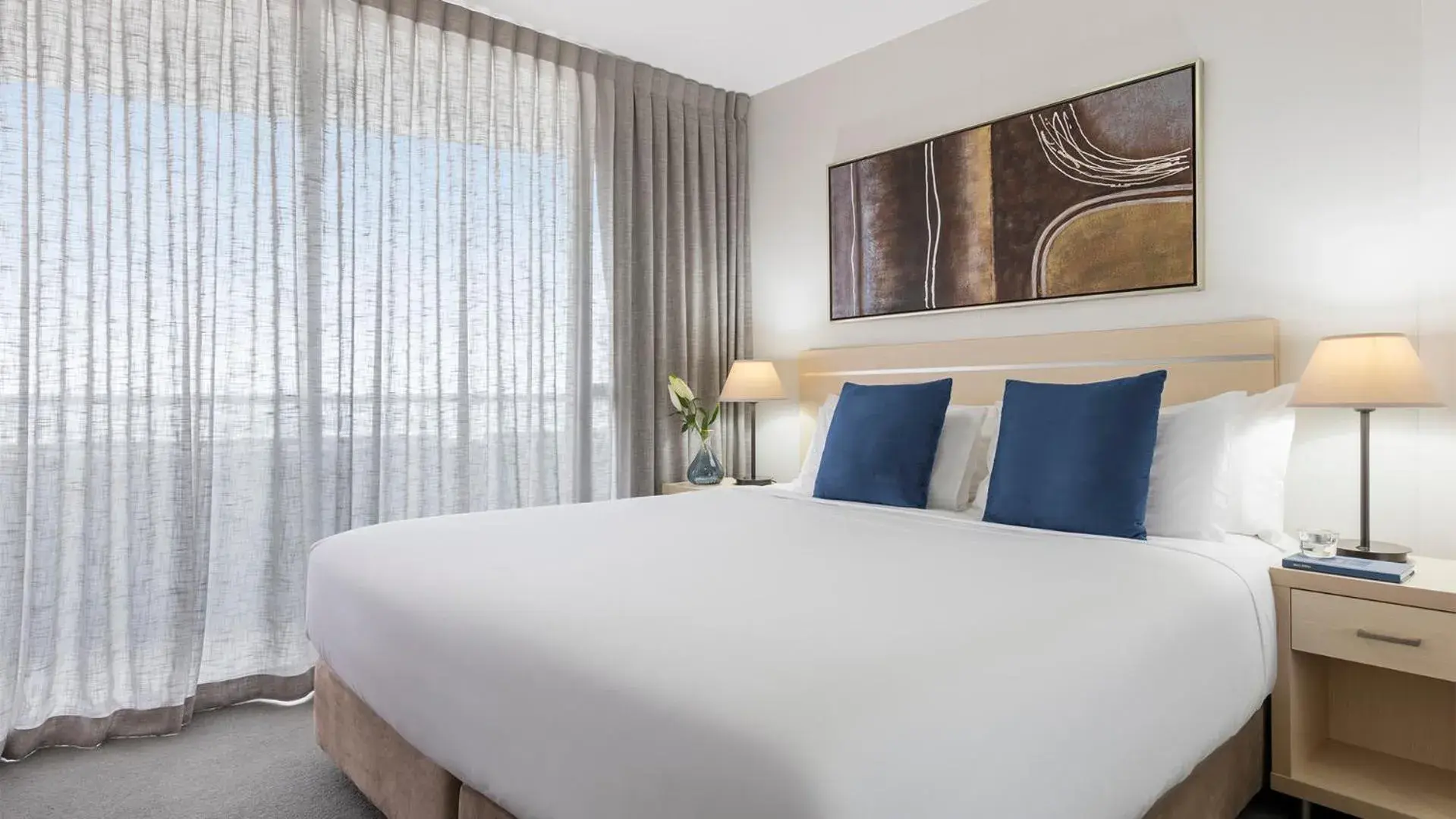 Bed in Oaks Brisbane Aurora Suites Bed in Oaks Brisbane Aurora Suites