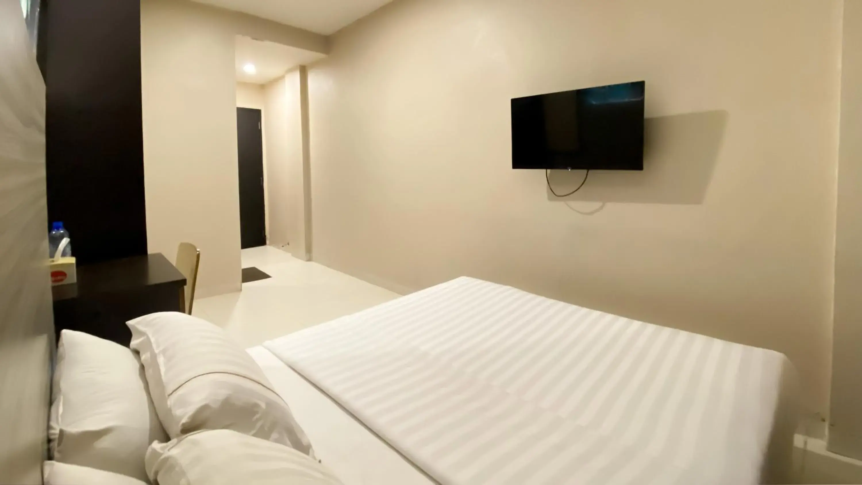 Bed in OS Hotel Batu Aji Batam Bed in OS Hotel Batu Aji Batam