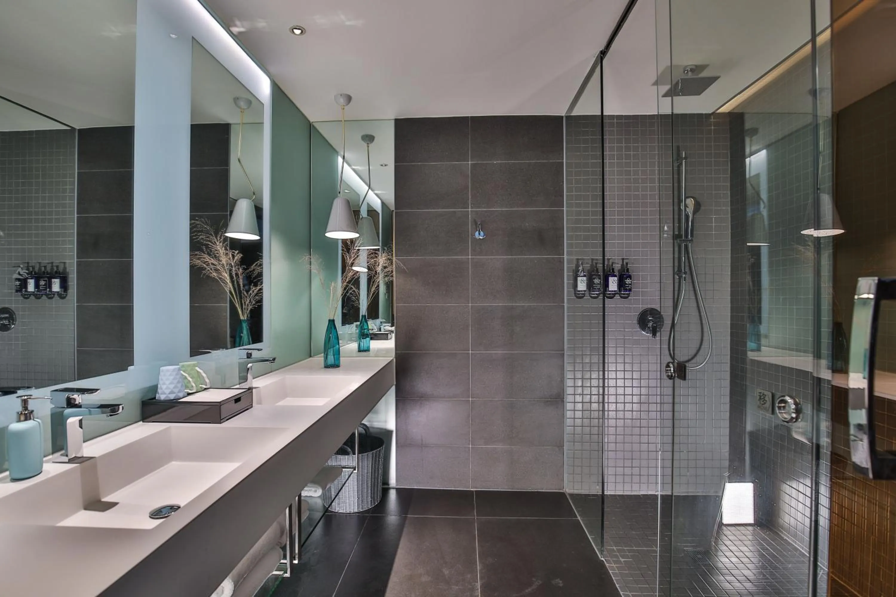 Bathroom in Shanghai Pagoda INNO Hotel