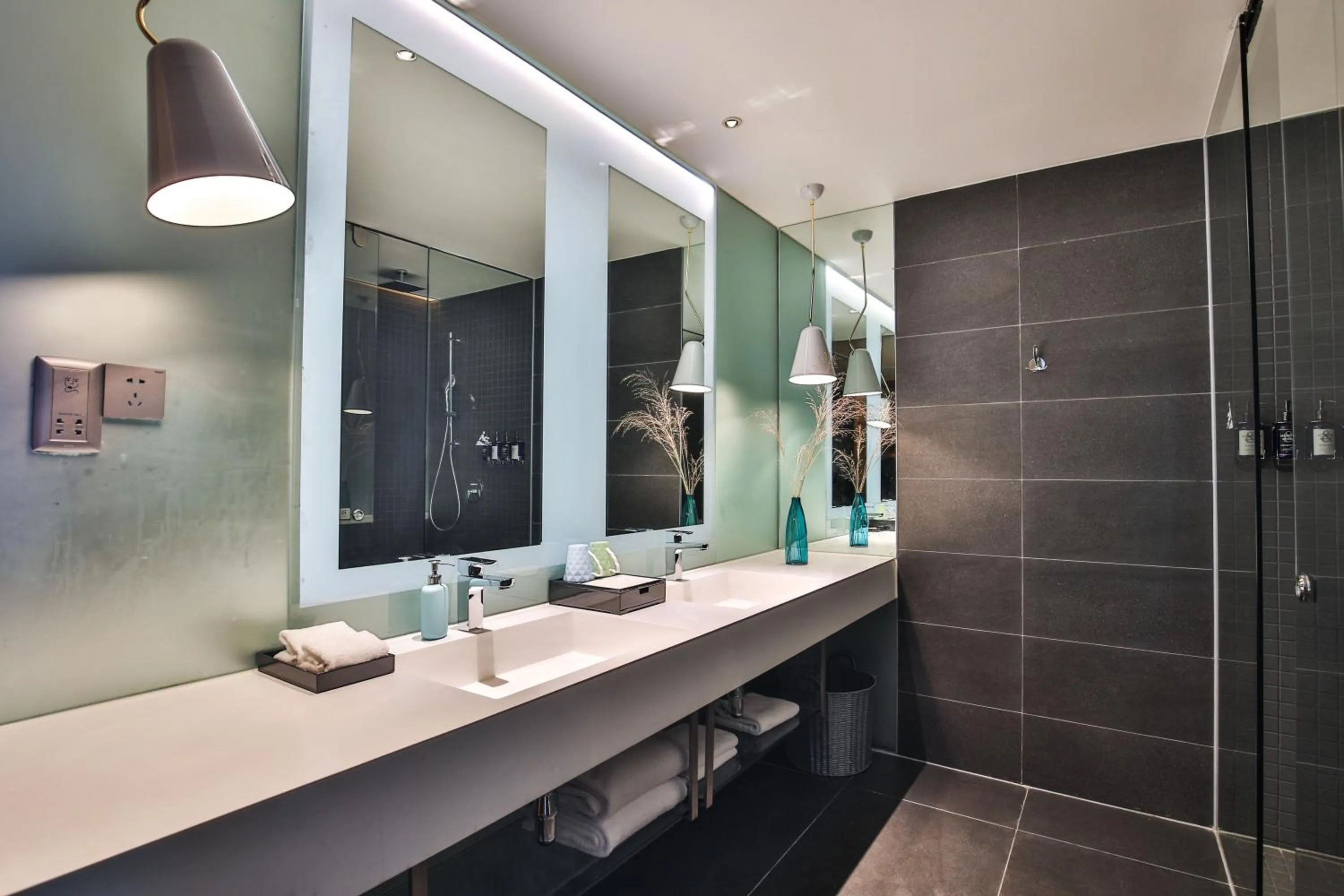 Bathroom in Shanghai Pagoda INNO Hotel