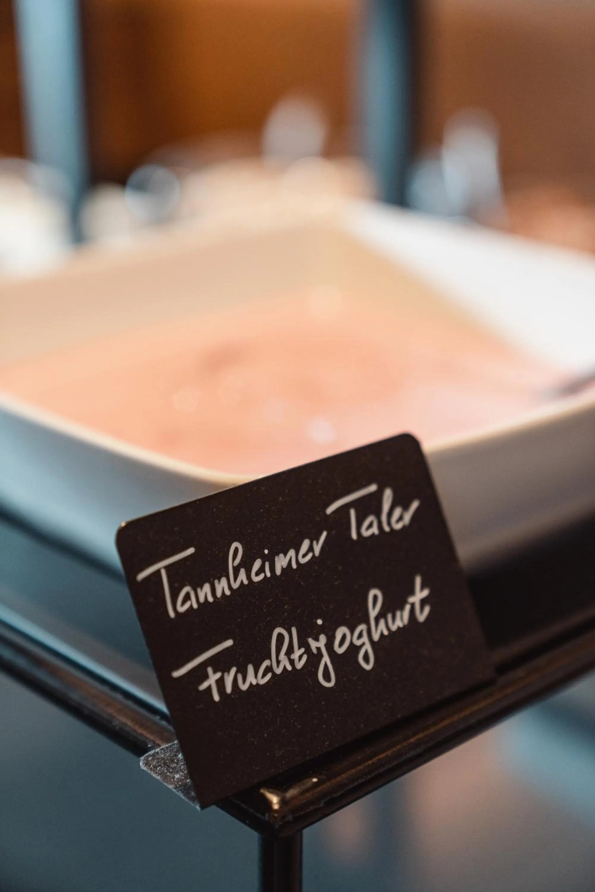 Breakfast, Bed in MONS suites wine passion