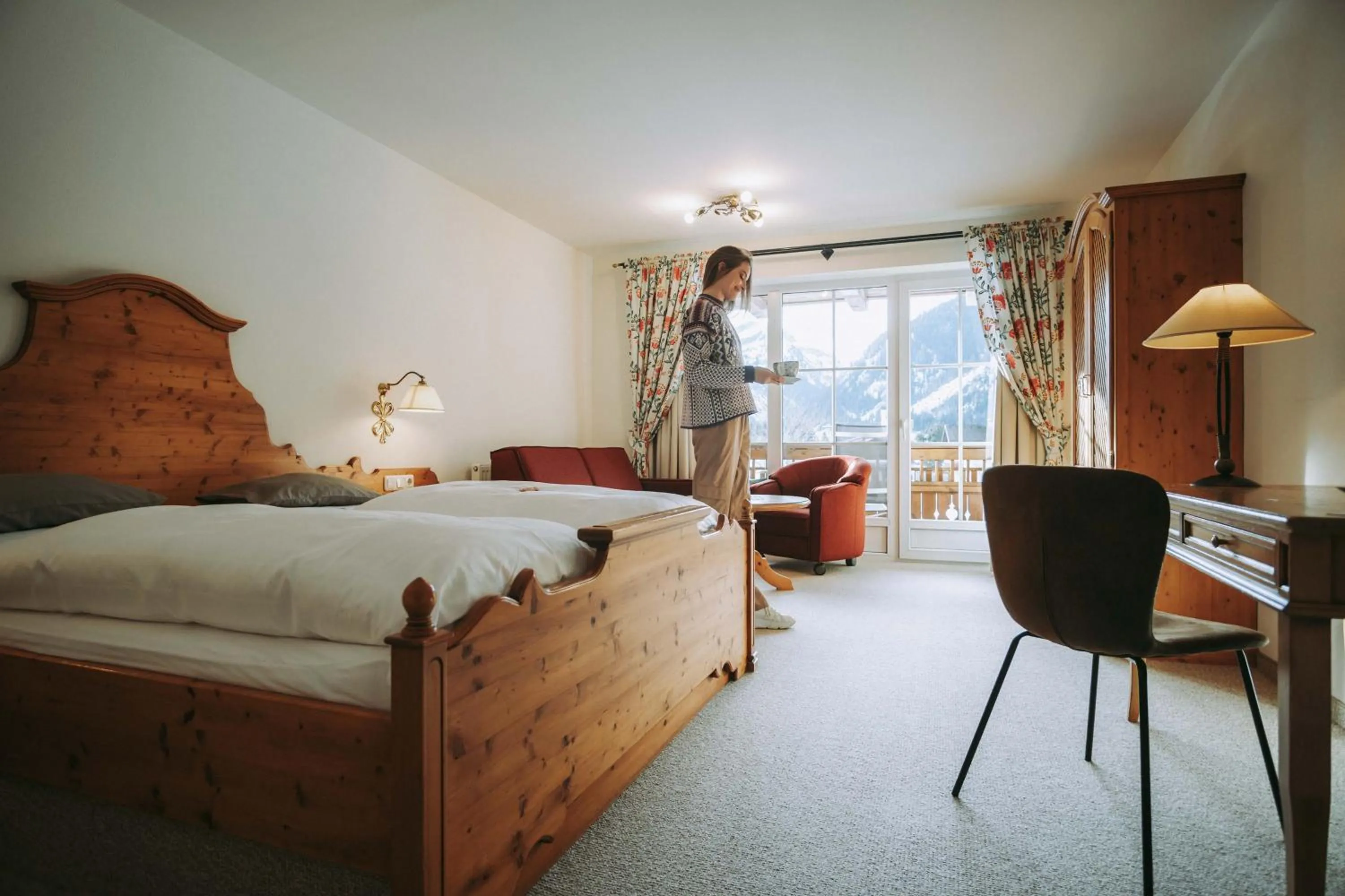 Photo of the whole room, Bed in MONS suites wine passion