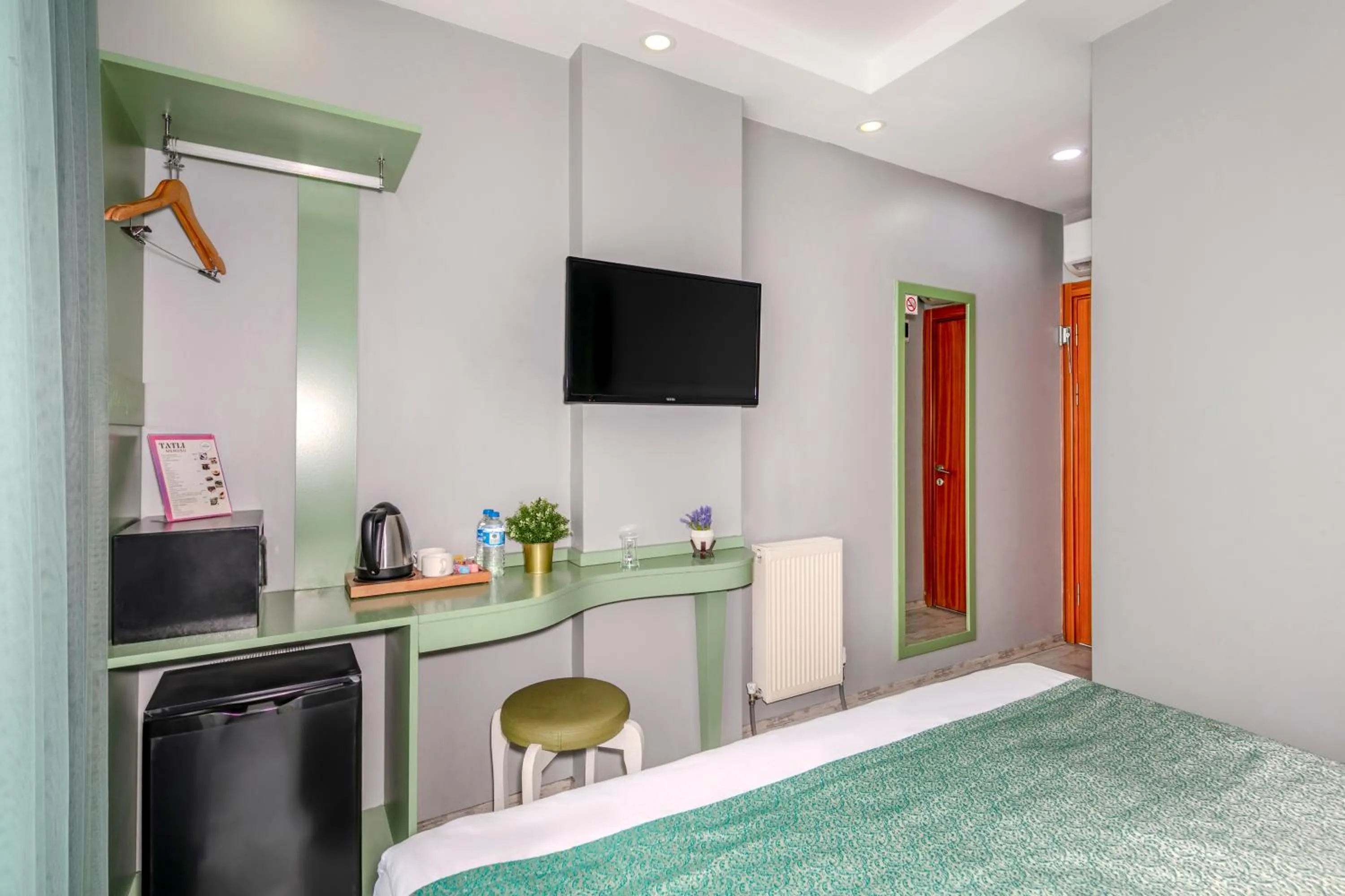 Bedroom, Bed in Green Garden Hotel - Bahçelievler