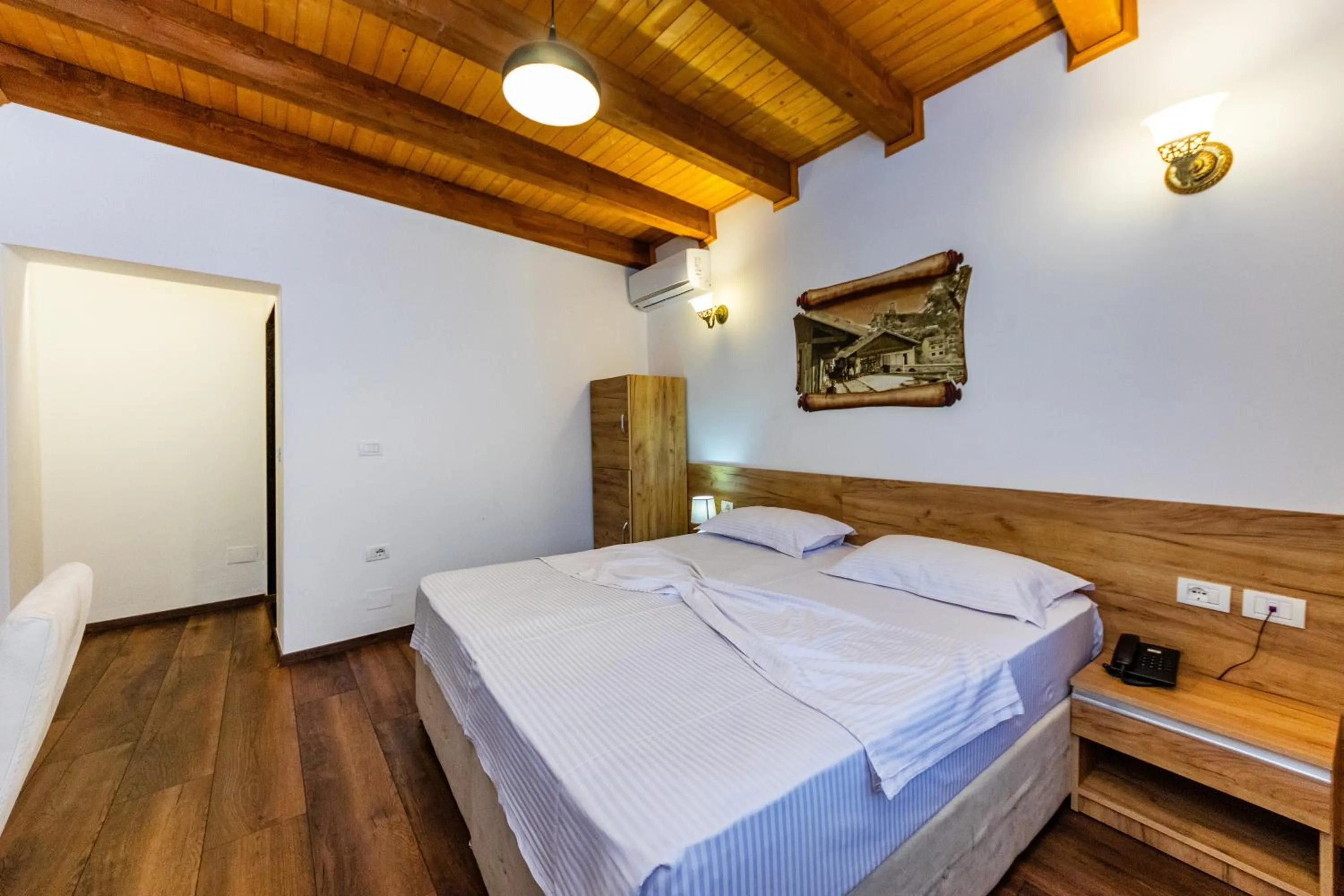 Bed in Hotel Grandpa's House