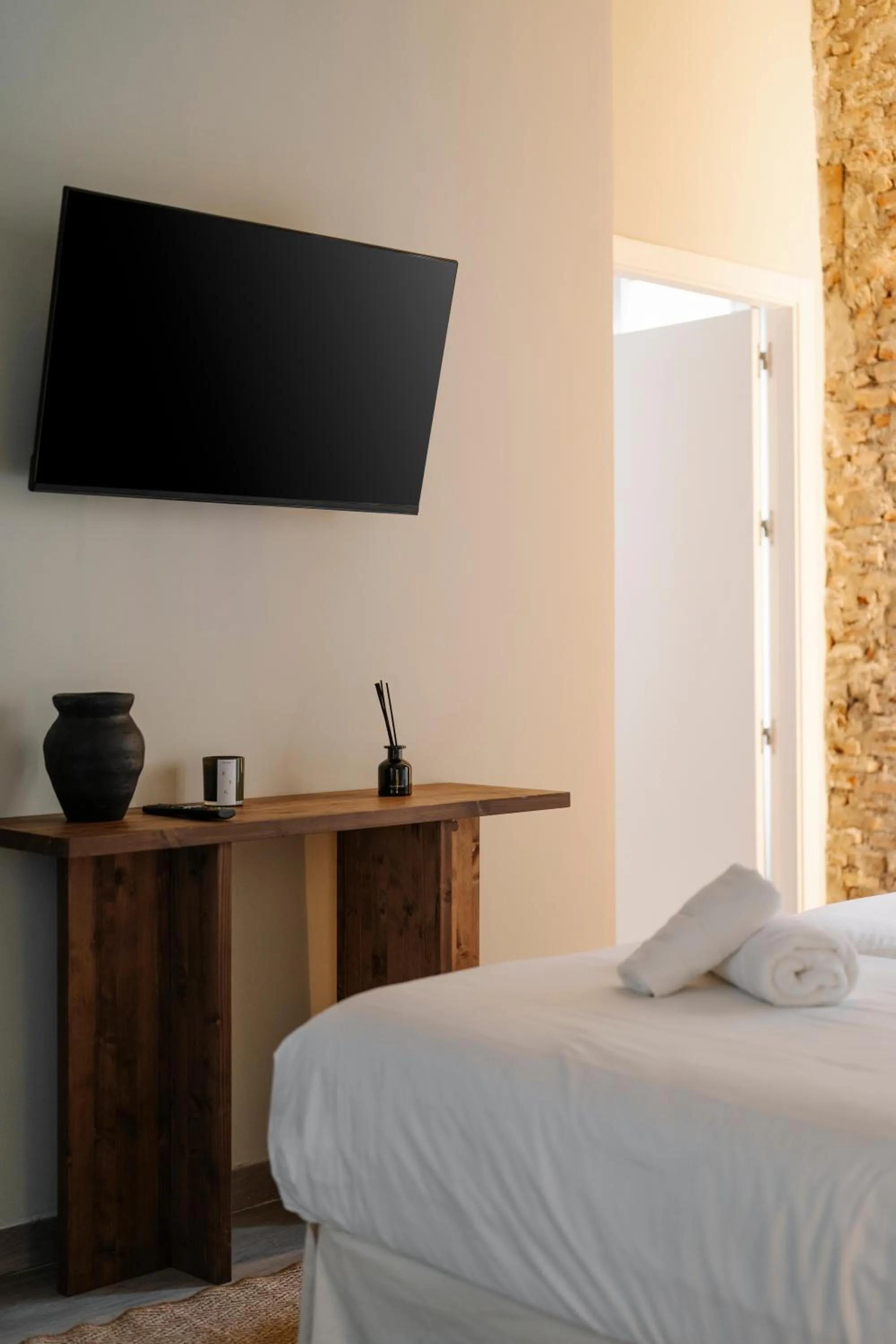 Bed in Cream Boutique Málaga